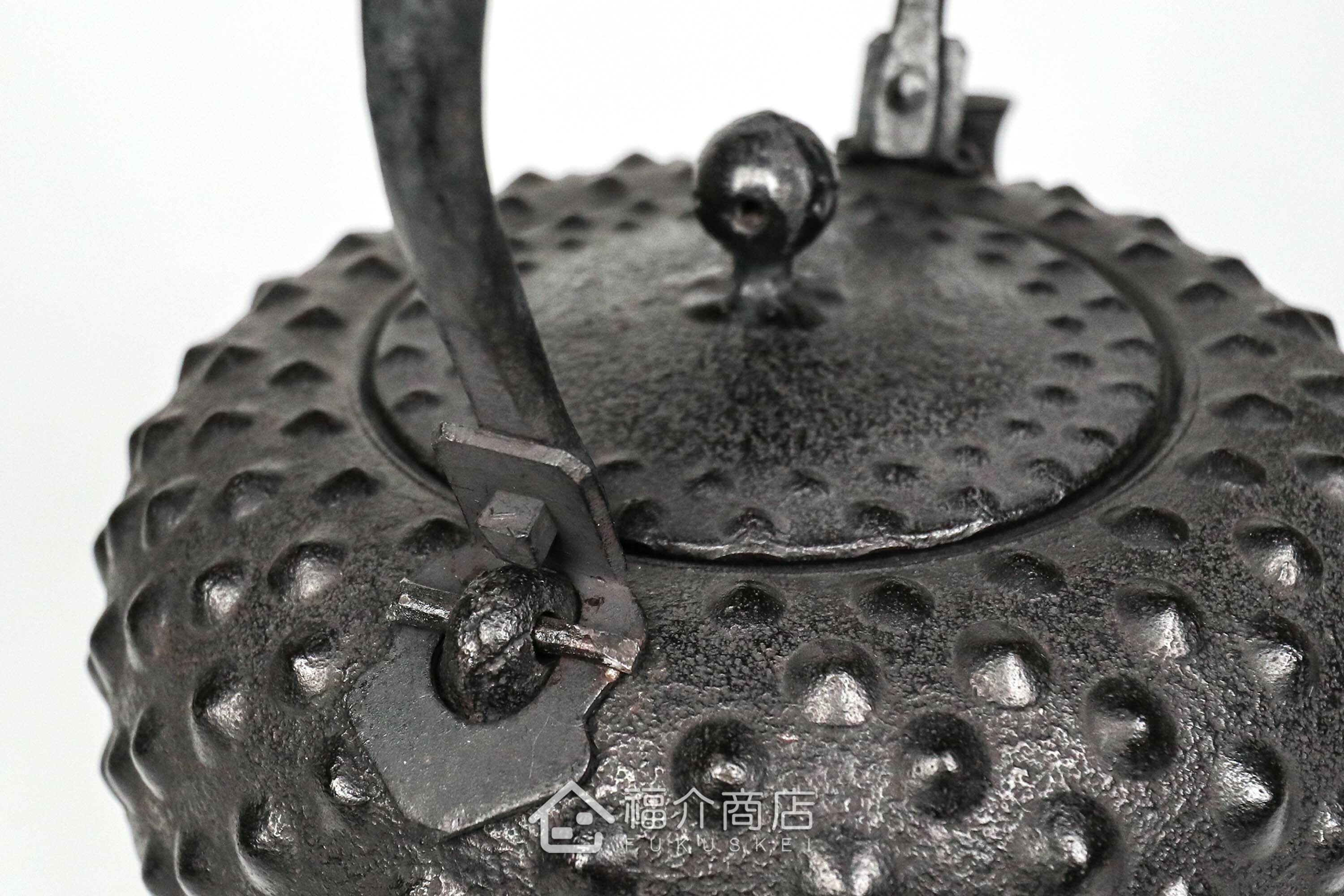 煮水泡茶用的鑄鐵茶壺