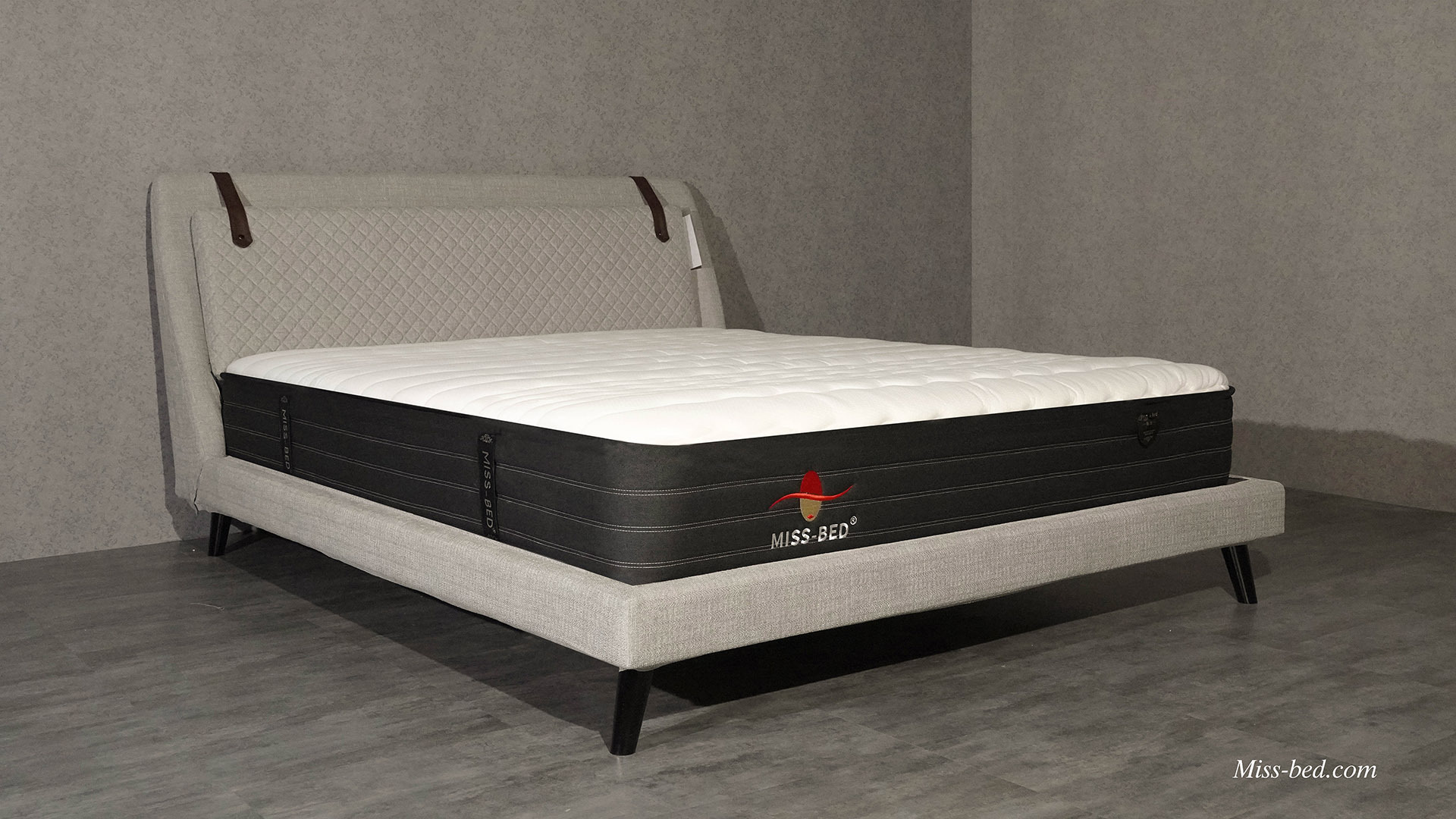 Jazz爵士床墊，硬式床墊首選，適合年長者與發育中的青少年。