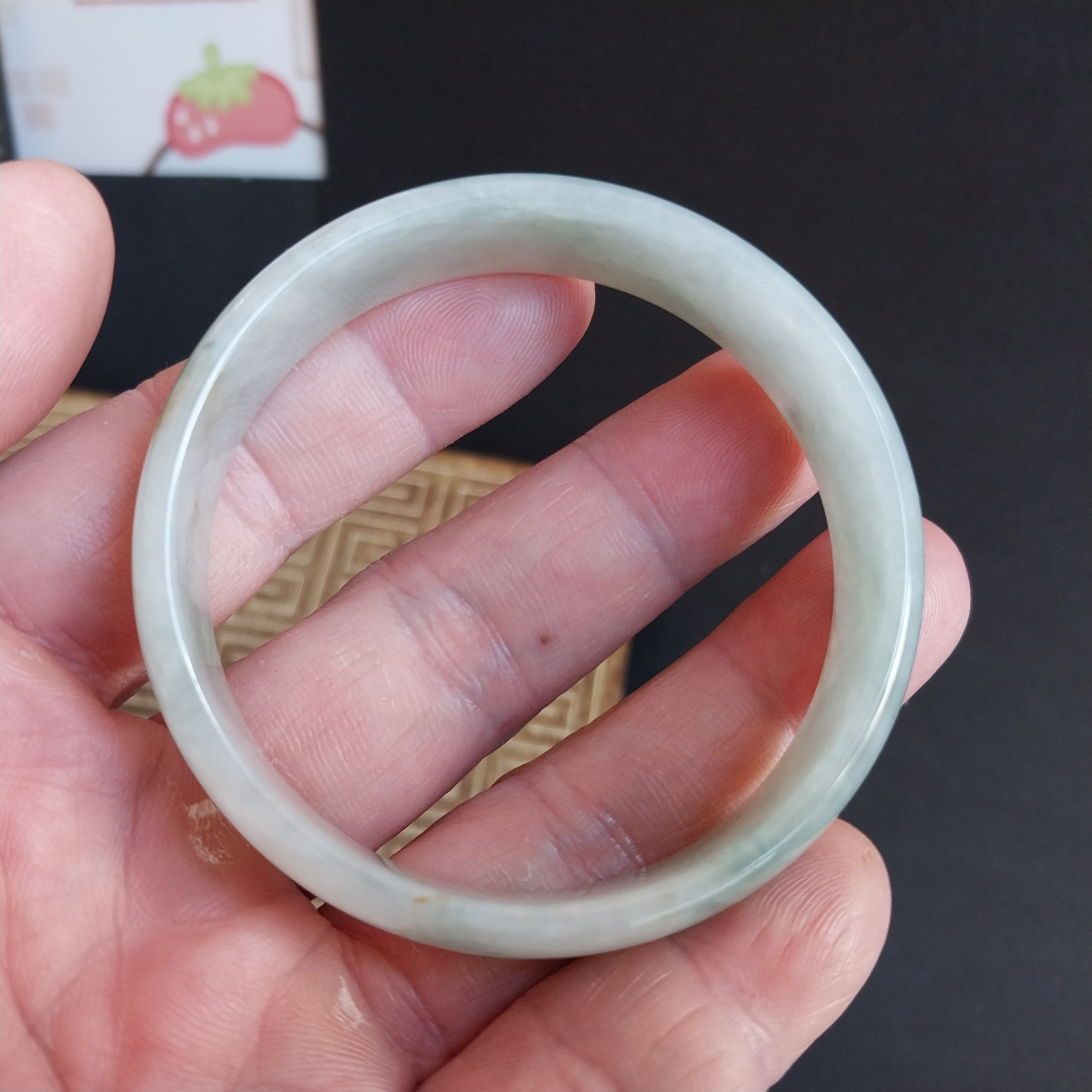 J2095 冰糯淺綠玉鐲 52mm (50-52)