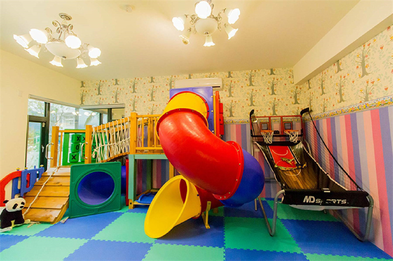 山海趣田園親子民宿 室內遊戲區