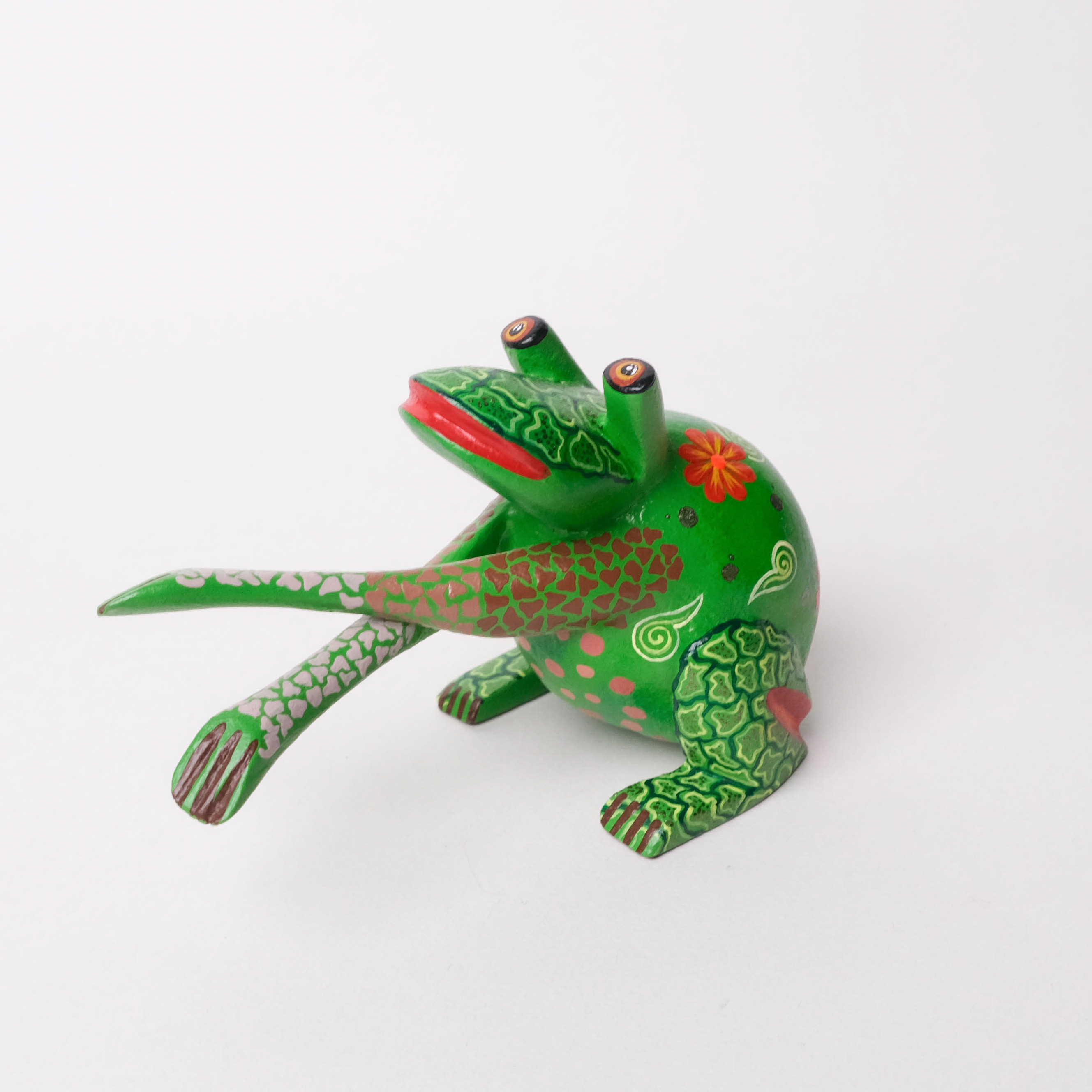 神獸手工木雕｜Rana manos cruzada｜墨西哥