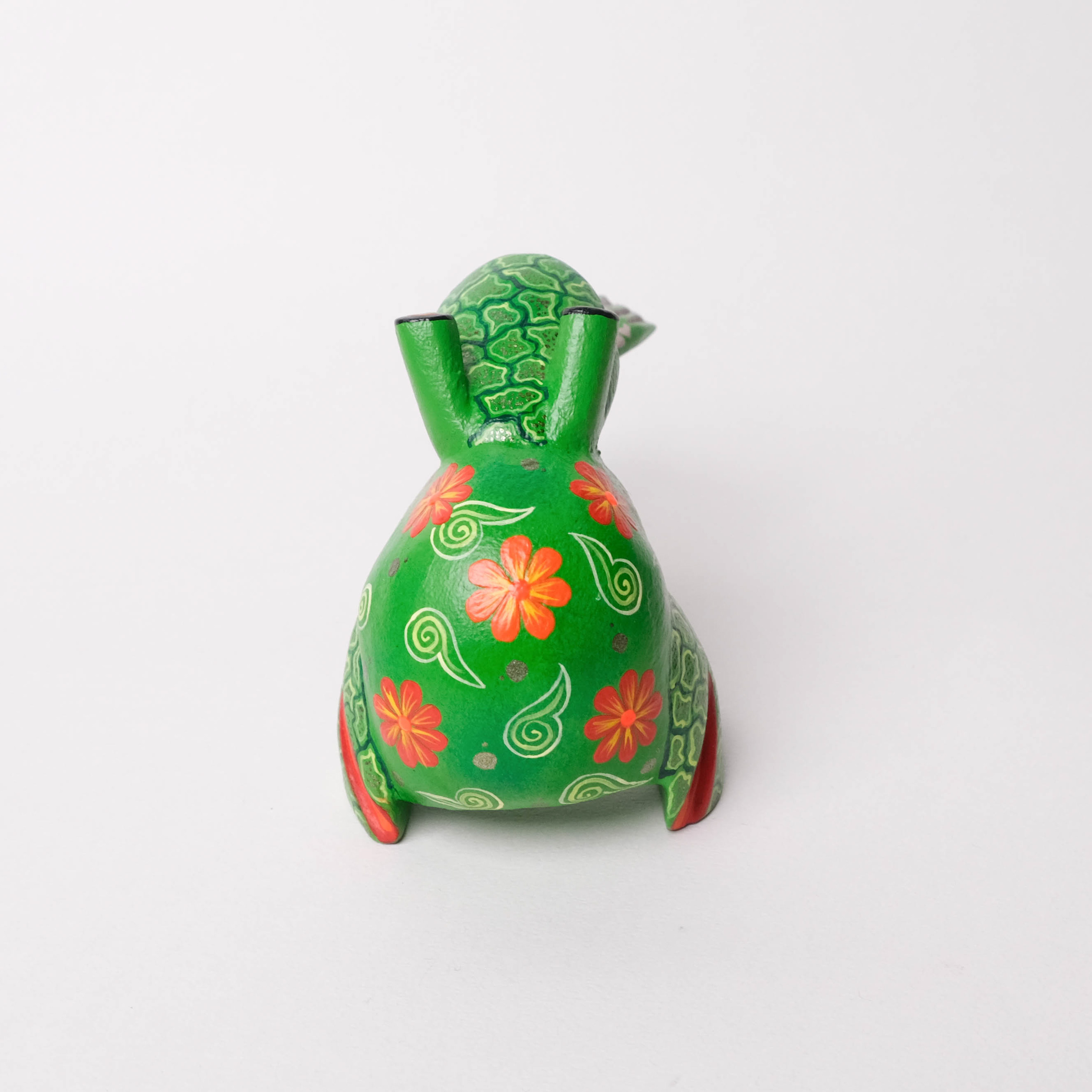 神獸手工木雕｜Rana manos cruzada｜墨西哥