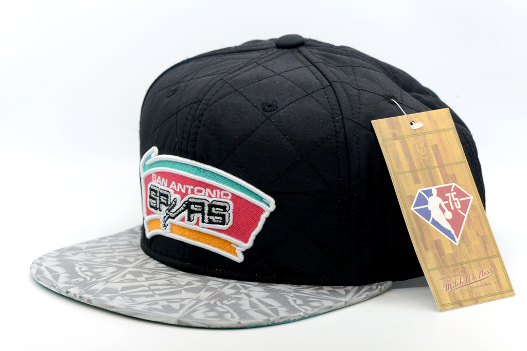 Mitchell & Ness 聖安東尼奧馬刺隊 Diamond Base 可調式帽子