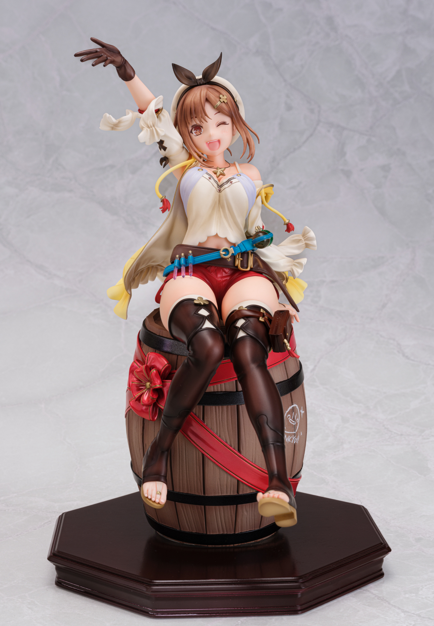 「ACG.GO」「預購」日版 AmiAmi 萊莎 「鍊金工房」系列25周年紀念ver. 通常版 1/7 PVC Figure