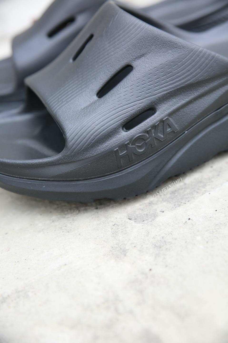 {現貨} Hoka One One ORA RECOVERY SLIDE 3 Black 1134061-BBLC