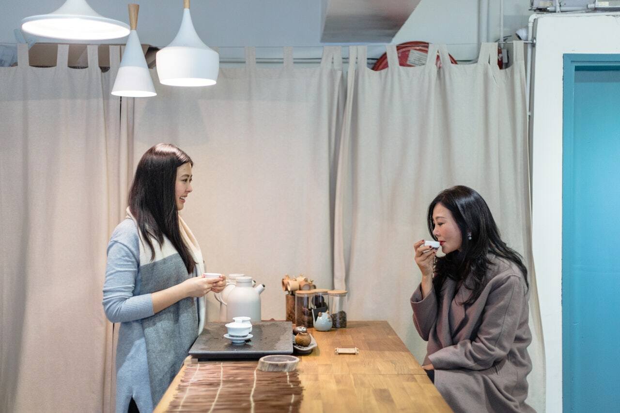 【傳承故事】90後美女茶藝師　自小隨母上山採茶　工廈創業開茶舍