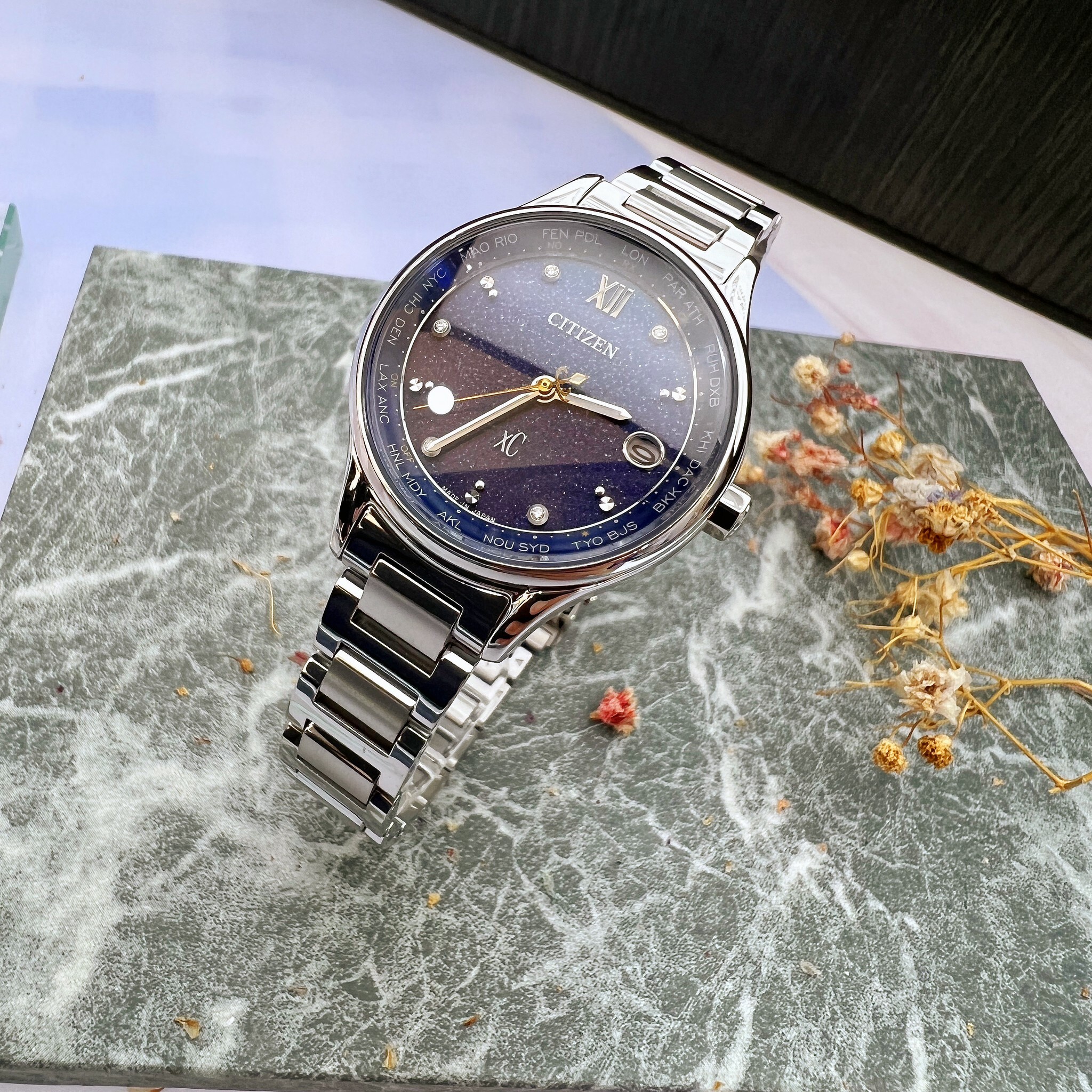 【CITIZEN 星辰】XC EC1160-62L 28mm Modern Watch