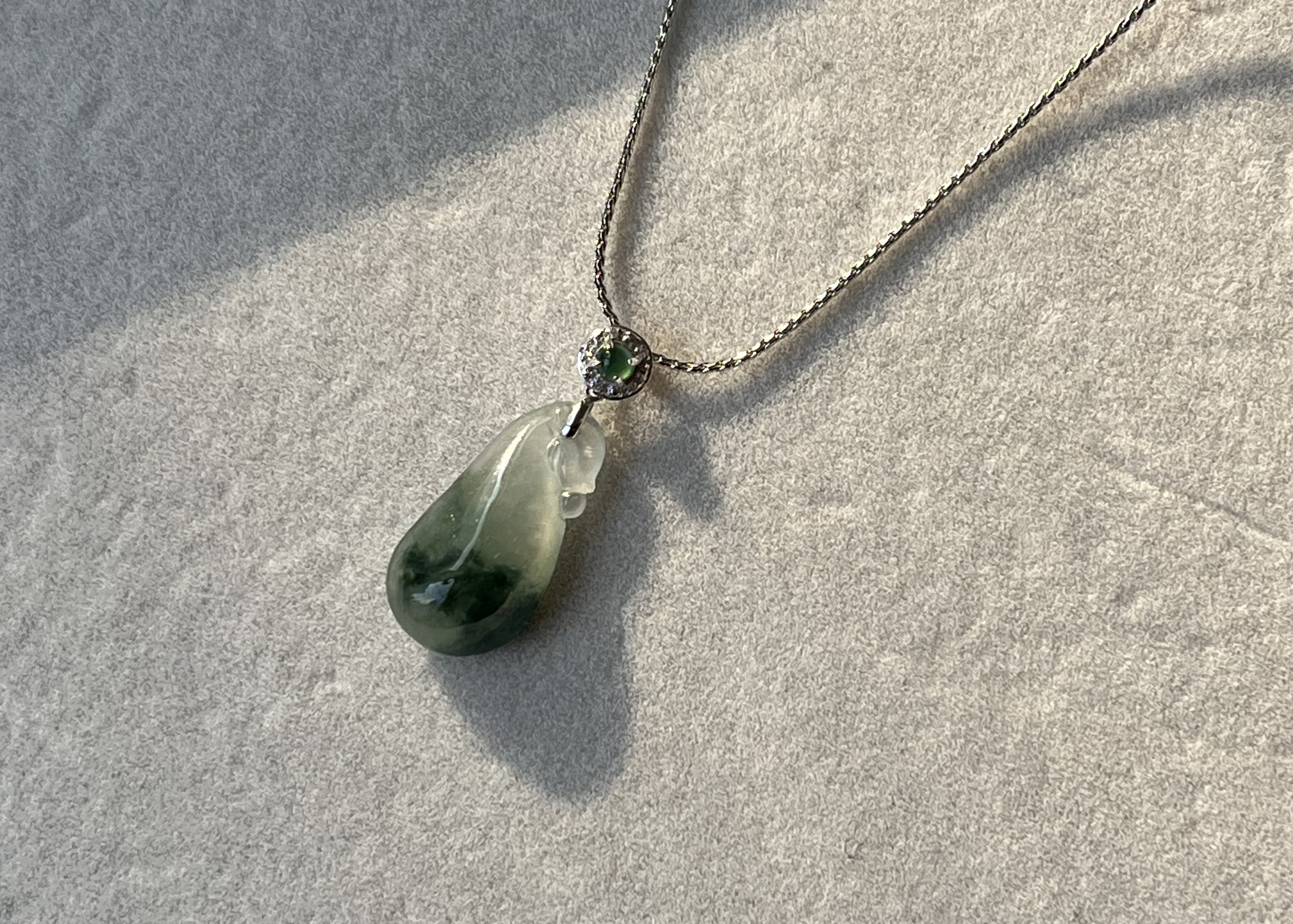 高冰飄藍水花錢袋墜飾