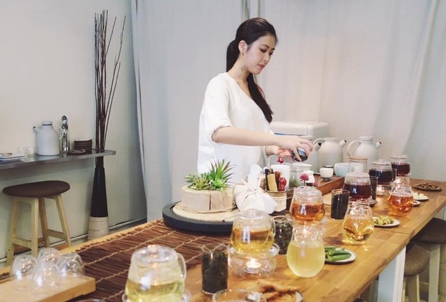 90後茶藝師創業　開茶舍學會「慢」