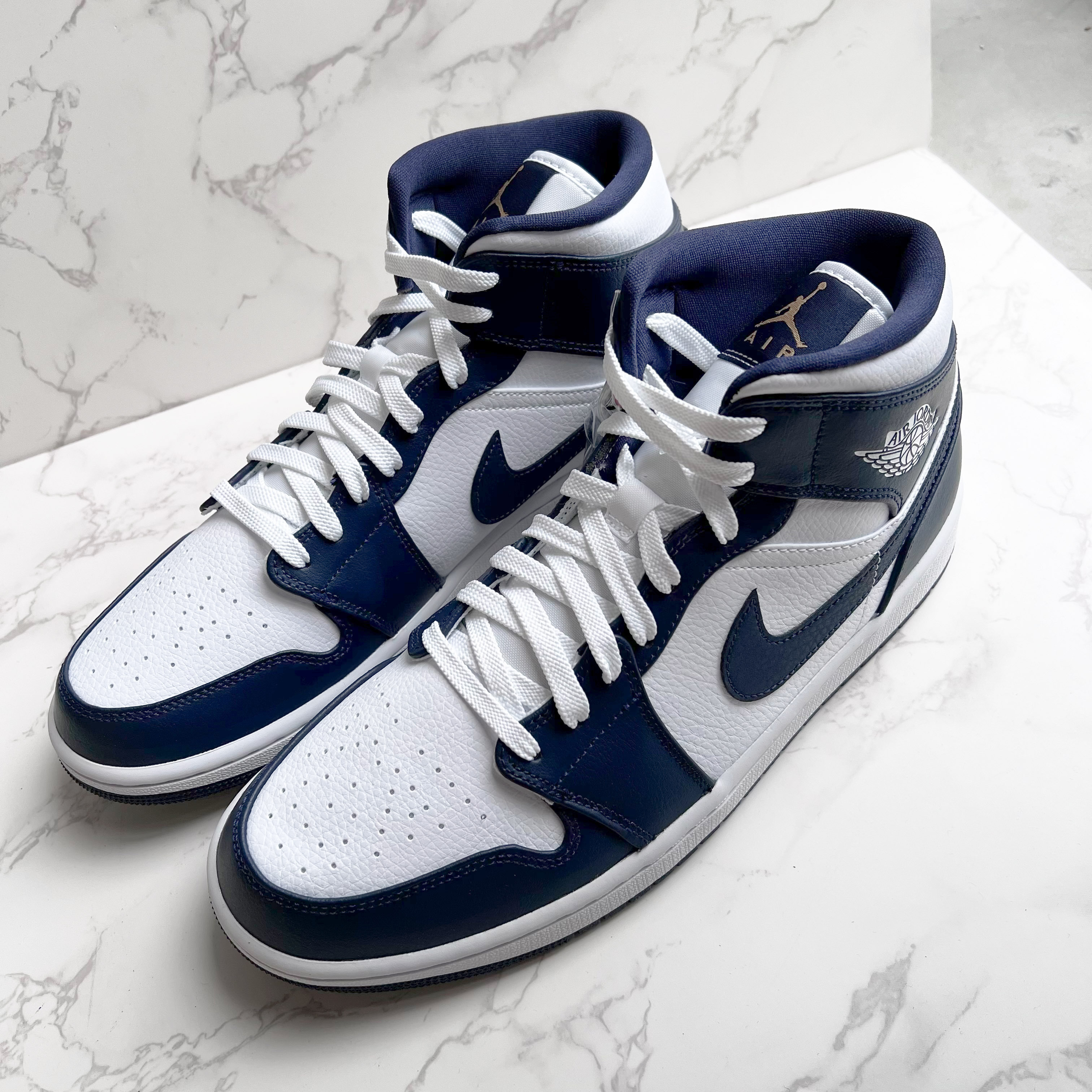 NIKE Air jordan 1 mid obsidian 黑白黑曜石【554724174】