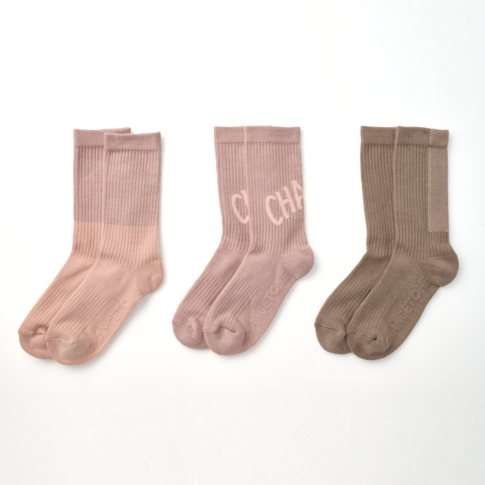 Lucky Loser 運動中筒襪三雙入〈灰粉〉