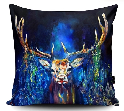 WRAPTIOUS｜手工抱枕｜  藍色放牧雄鹿