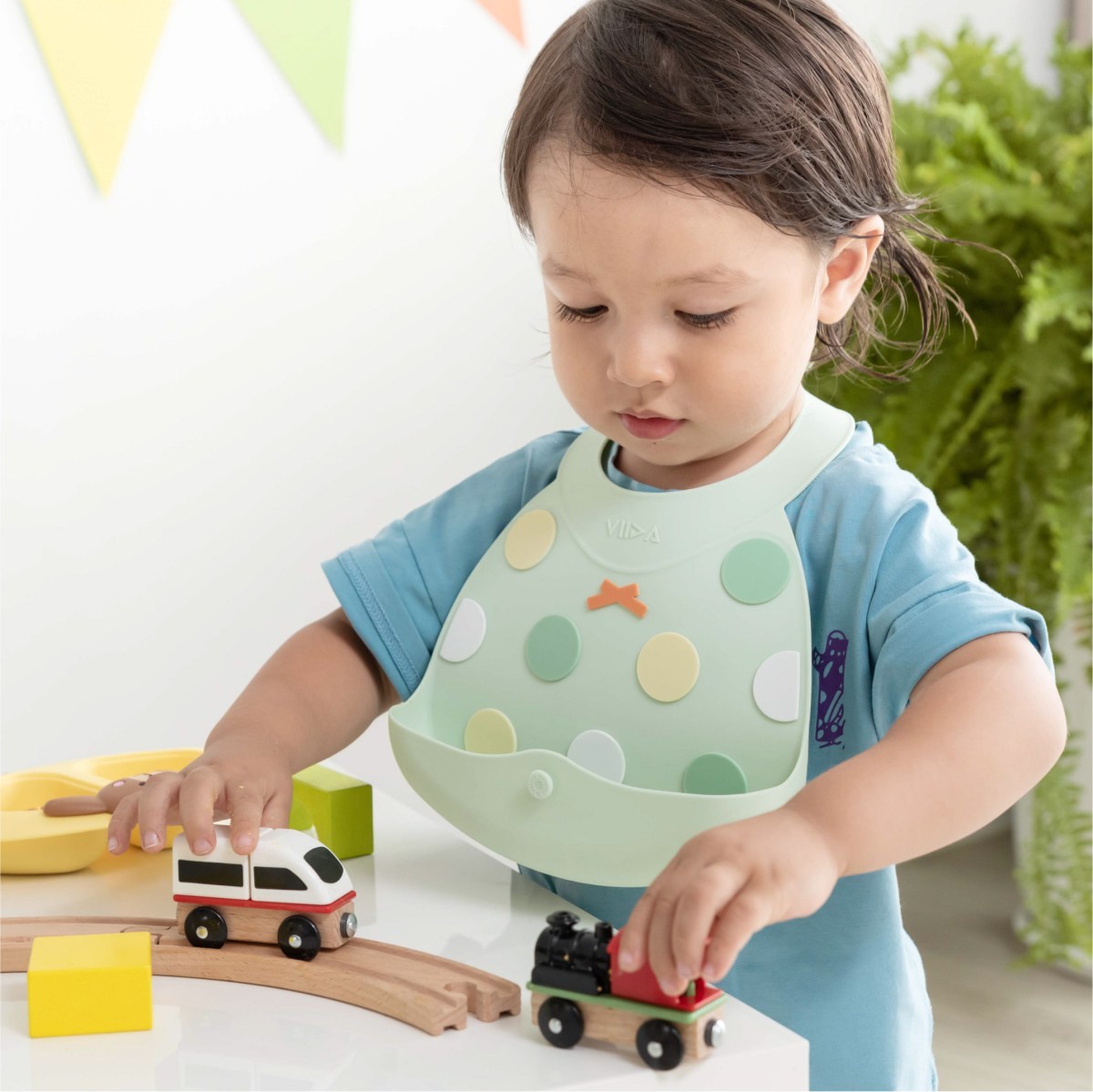 VIIDA-The Dreamy Series Baby Bib (Mint Green)