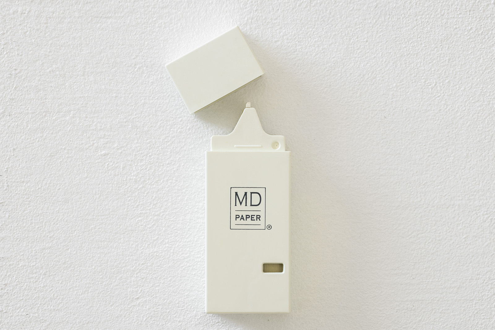 MD 奶油白修正帶