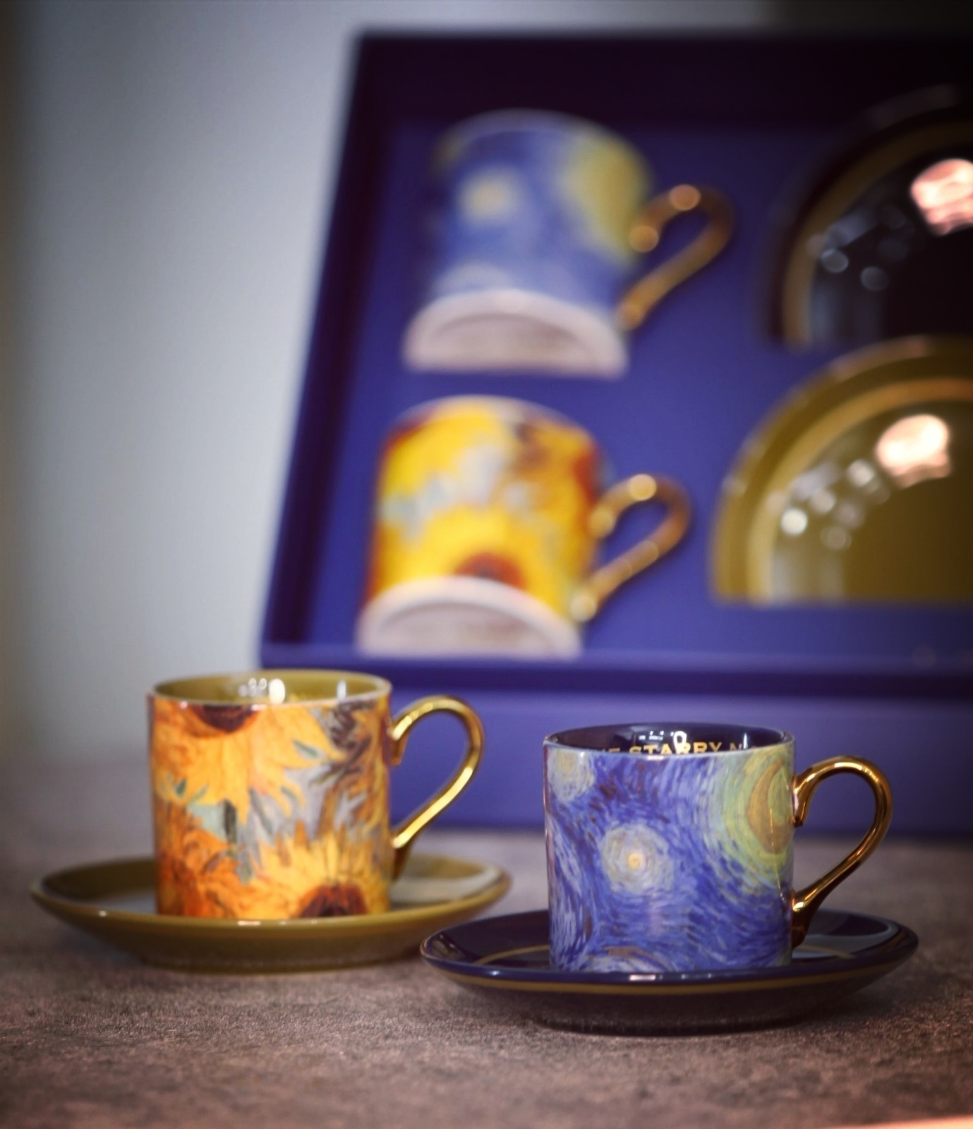 STRAVELING MUZEUM van gogh - the starry night x sunflower - expresso cup & saucer set