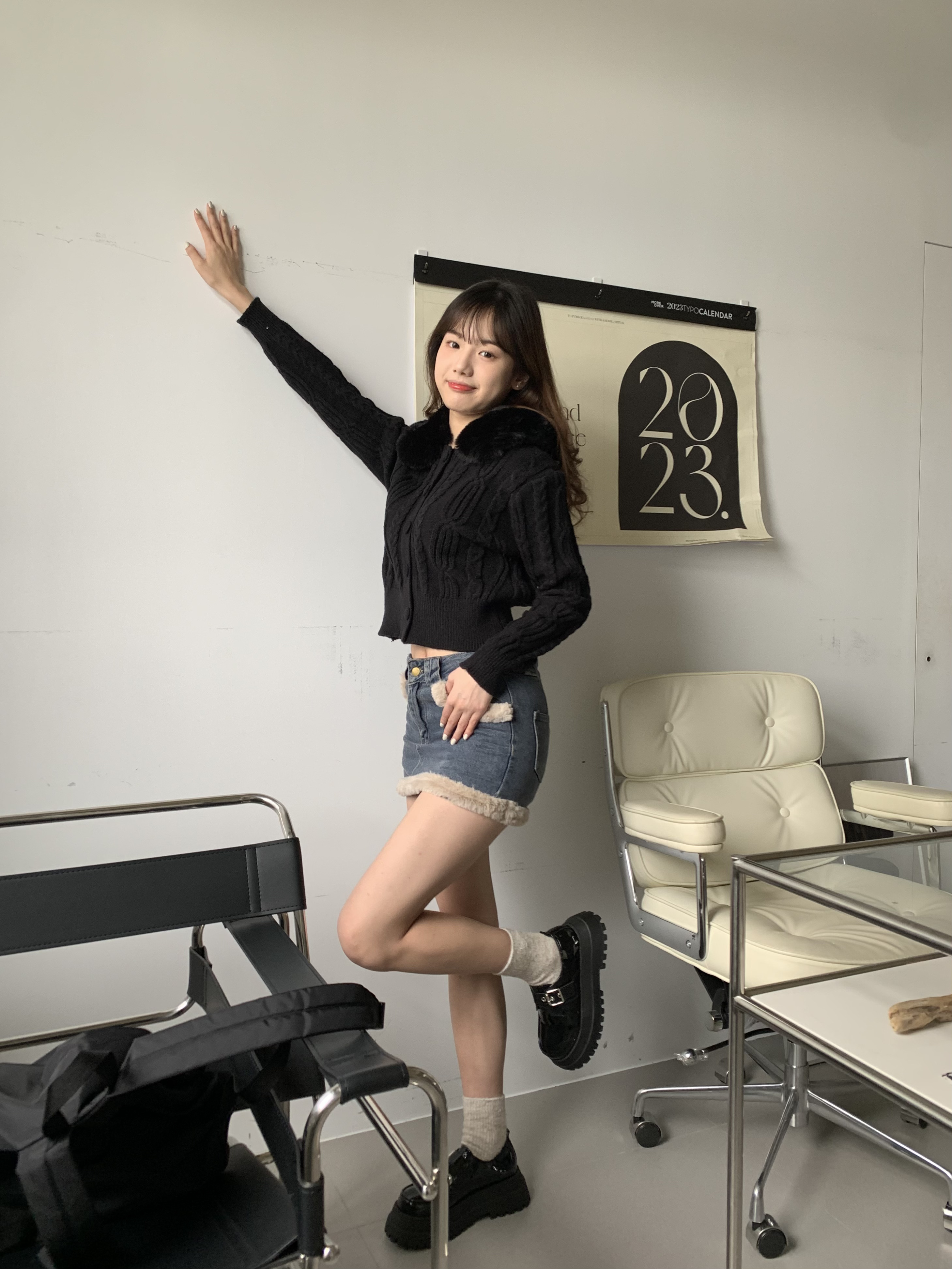 (現貨）23020822 (推推!!!) 辣妹沒有冬天!!!毛邊低腰牛仔褲裙