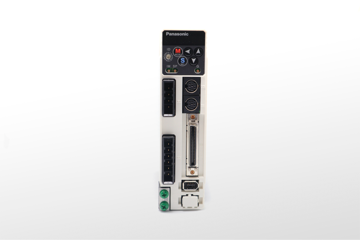 Panasonic MADDT1207 伺服驅動器