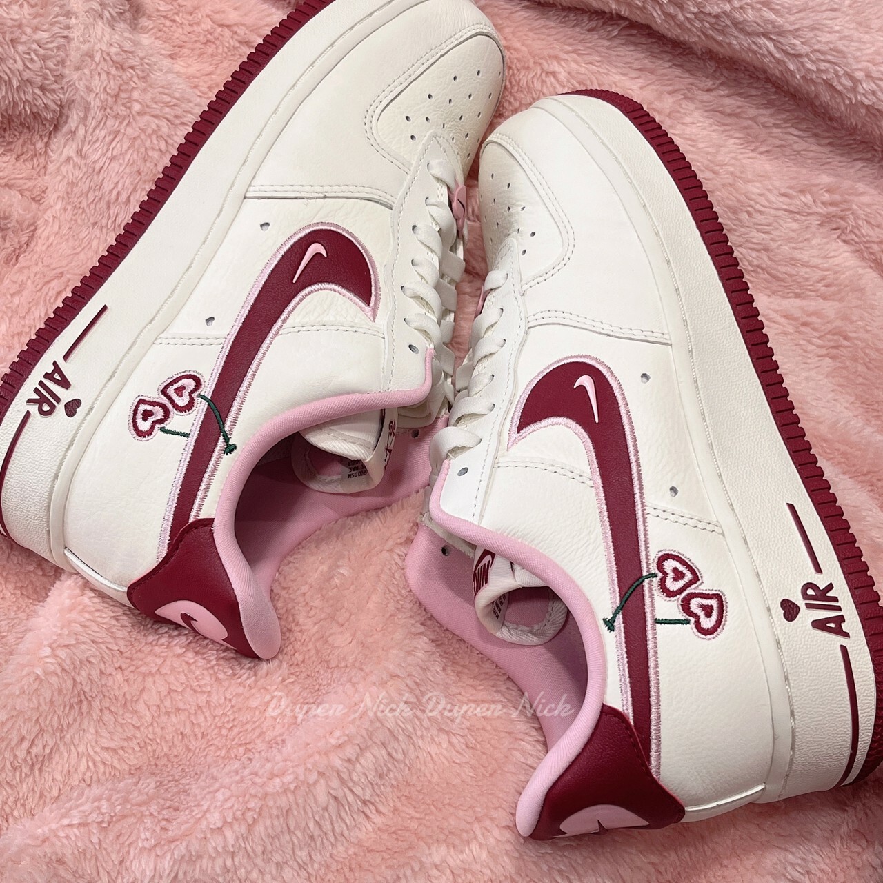 NIKE AIR FORCE 1 情人節配色 微醺櫻桃 女生