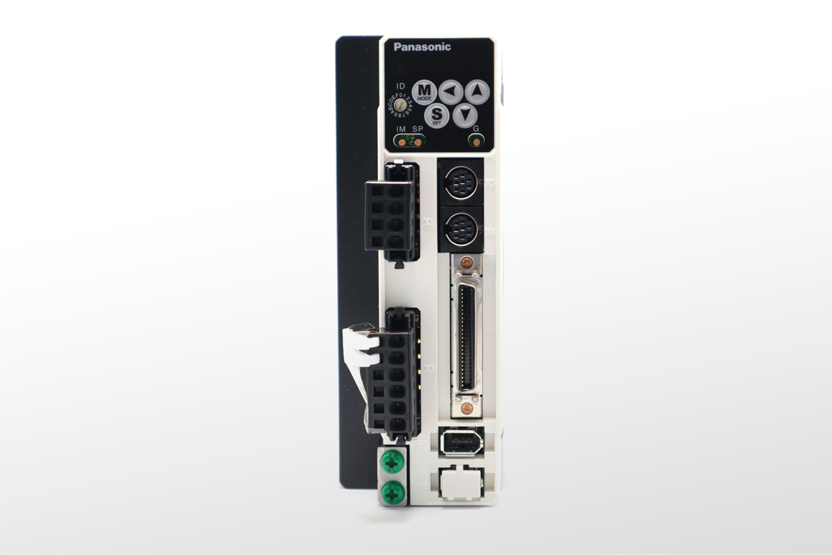 Panasonic MBDDT2210052 伺服驅動器