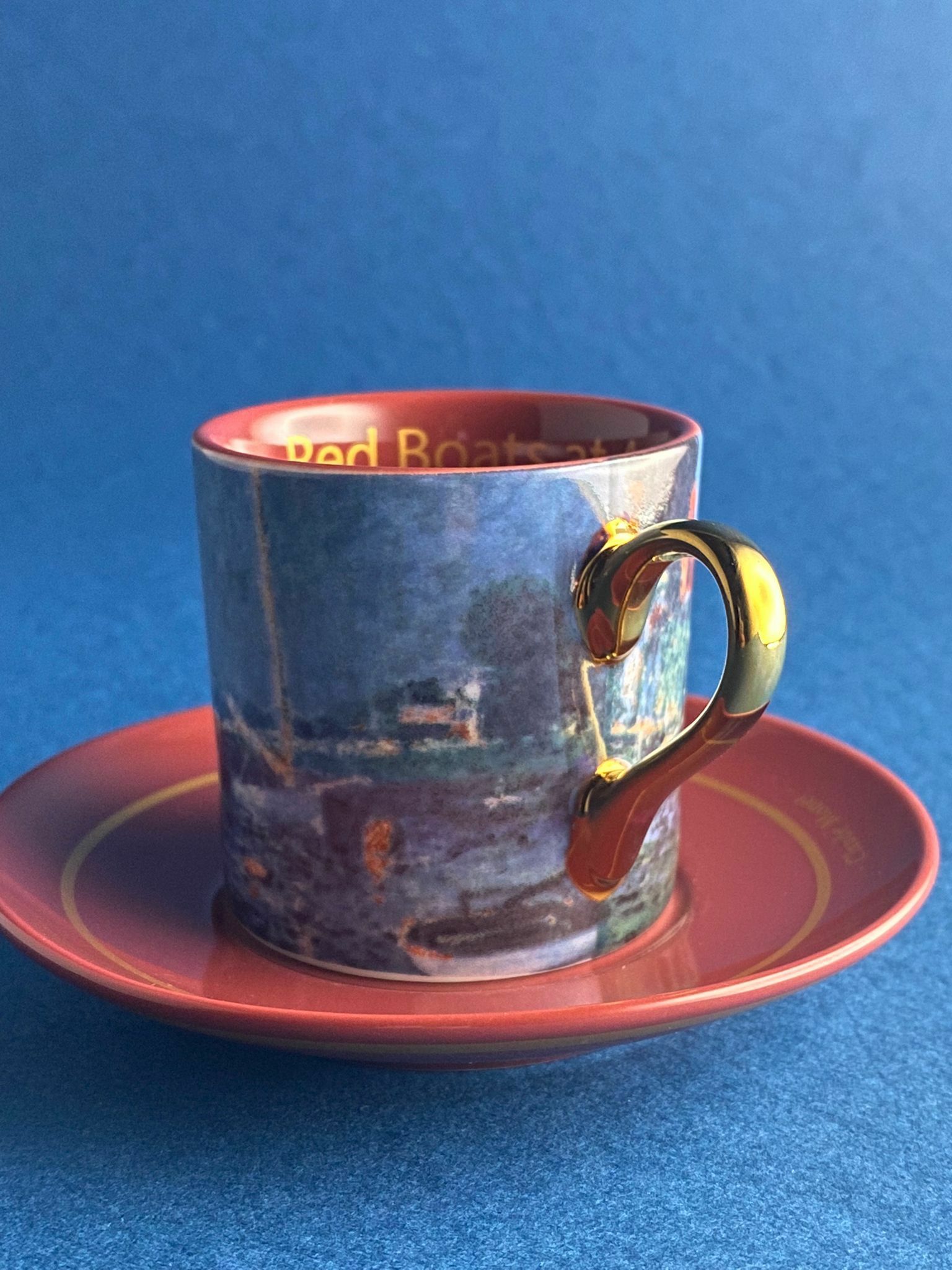 STRAVELING MUZEUM monet - red boats at argenteuil x haystack at giverny - expresso cup & saucer set