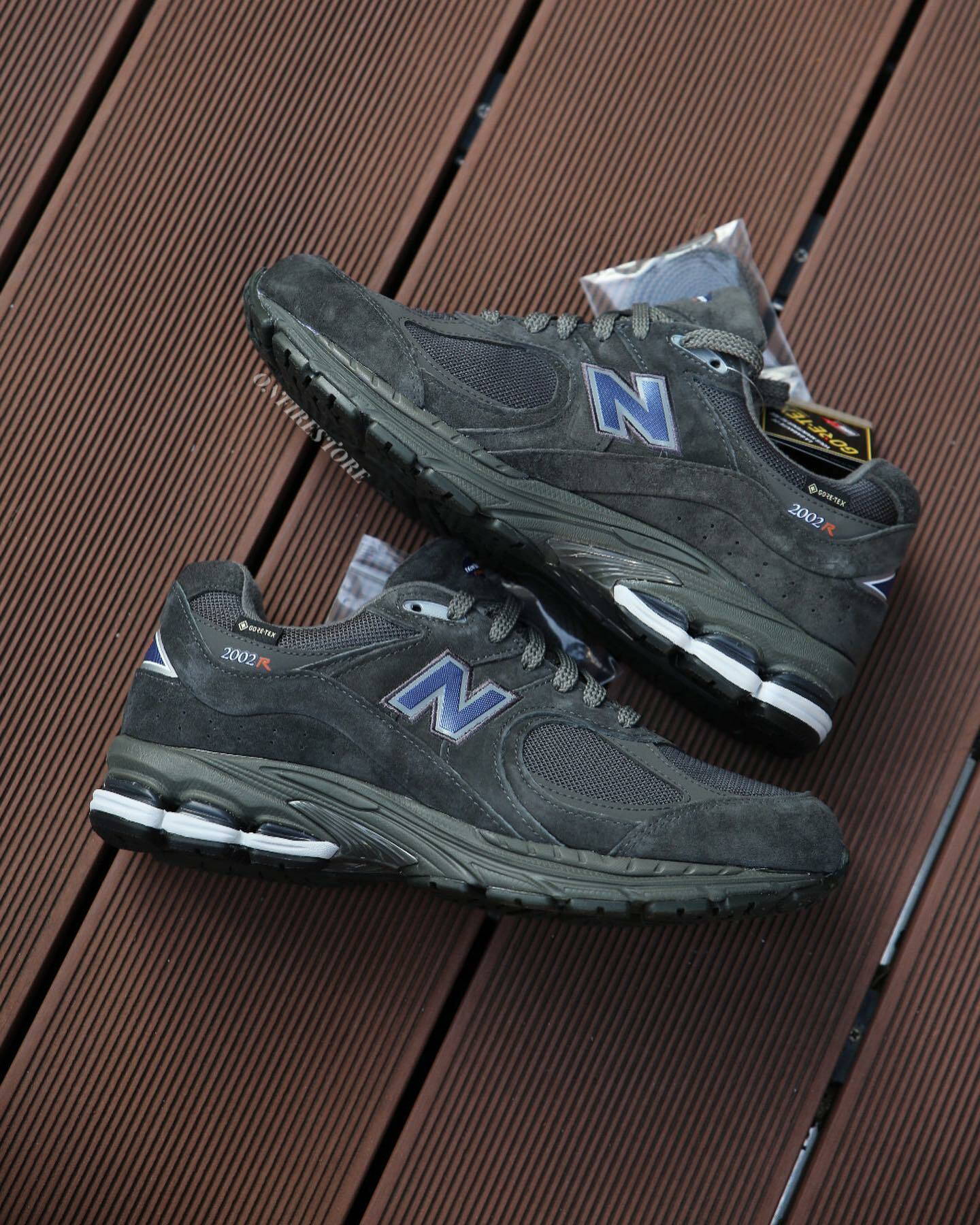 New Balance 2002R x beams xGORE-TEX 'Gray' M2002RXE