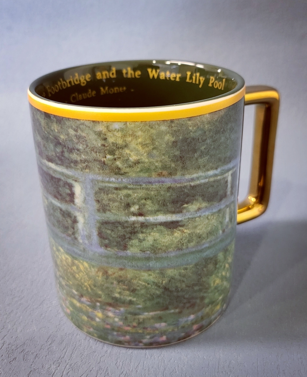 STRAVELING MUZEUM monet - the japanese footbridge and the water lily pool - coffee mug