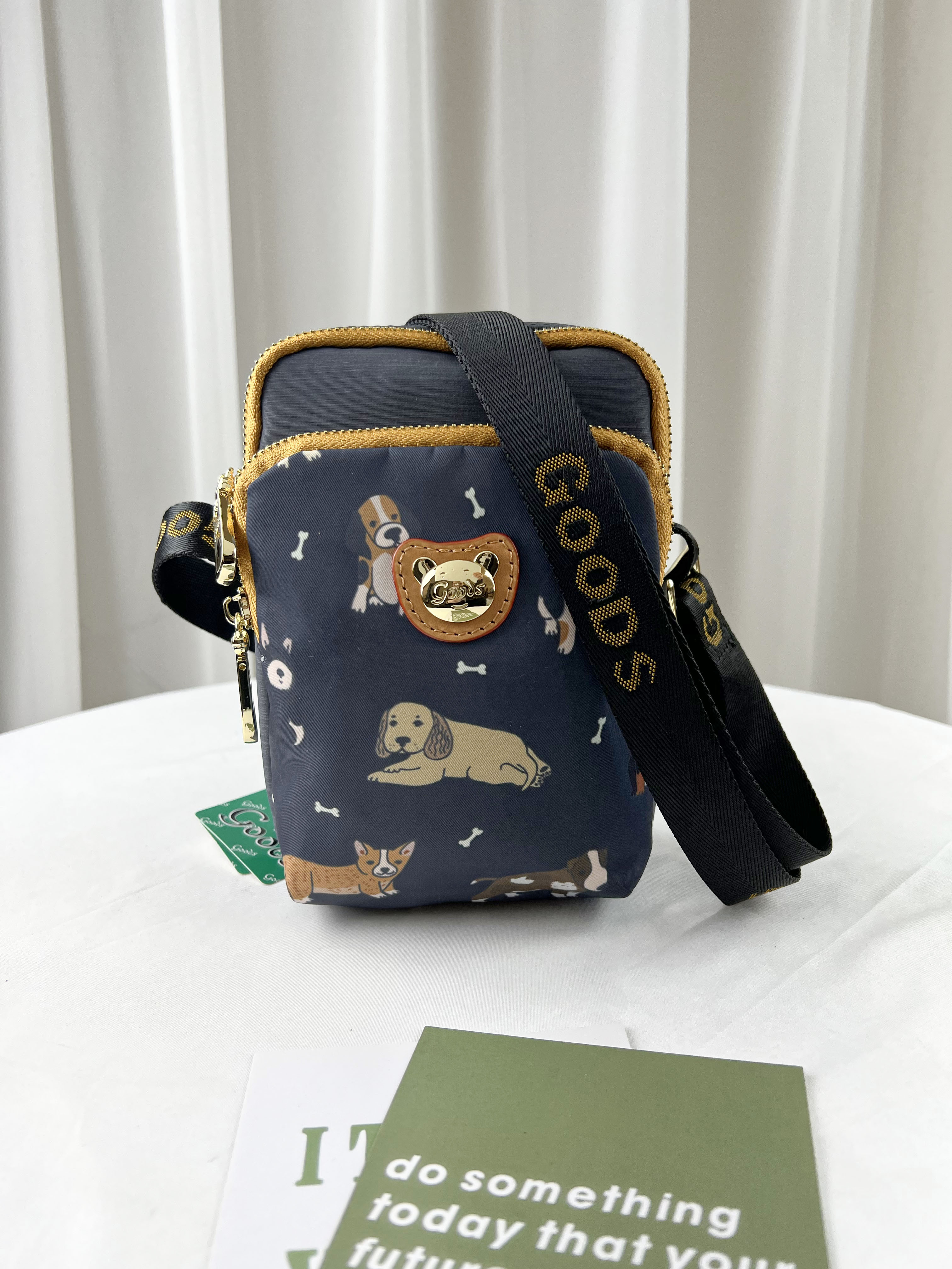 GOODS 灰色狗狗尼龍防潑水側背包  #2829