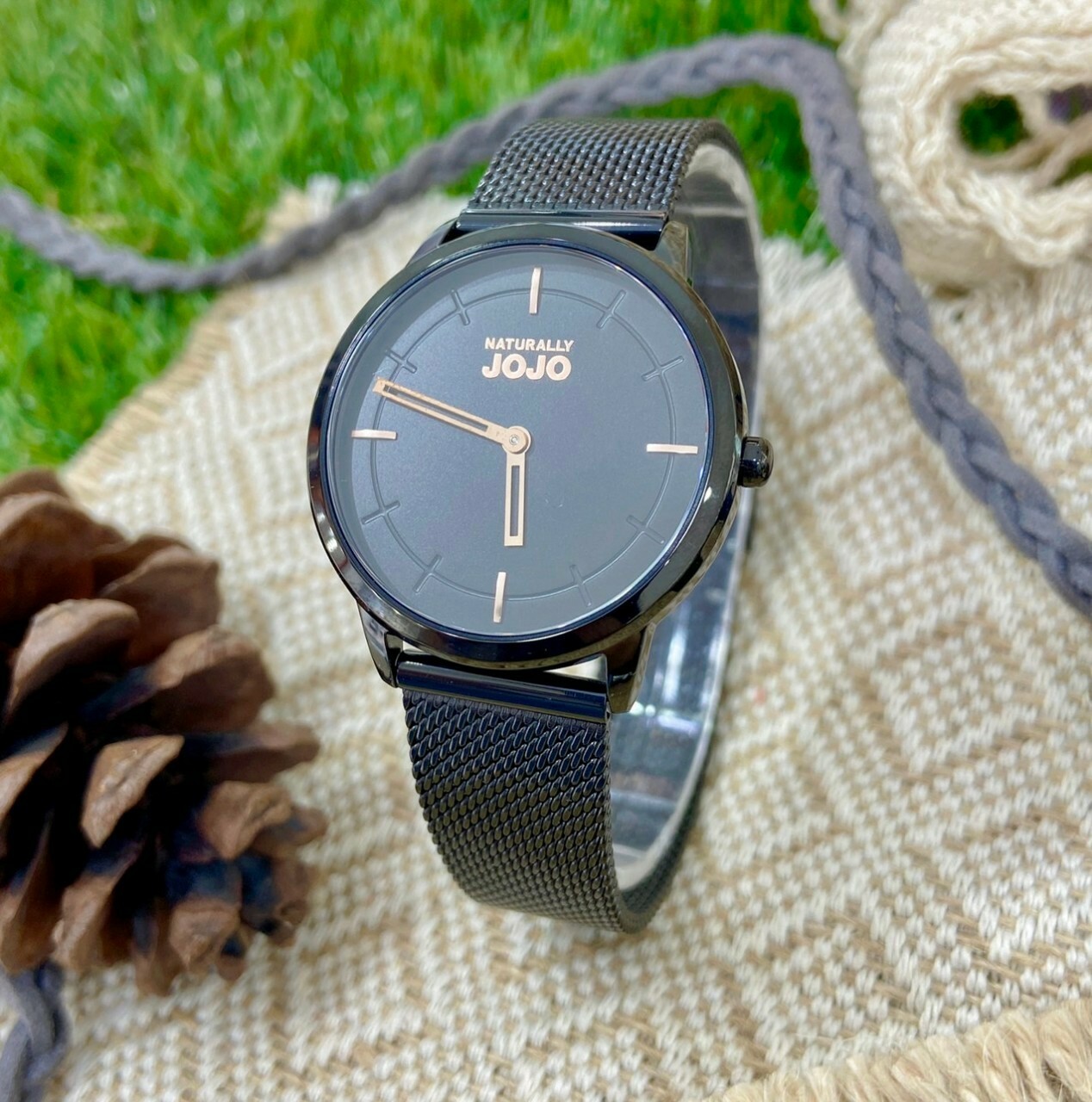 【NATURALLY JOJO】輕巧簡約風黑色米蘭腕錶 JO96945-88F 29mm 現代鐘錶
