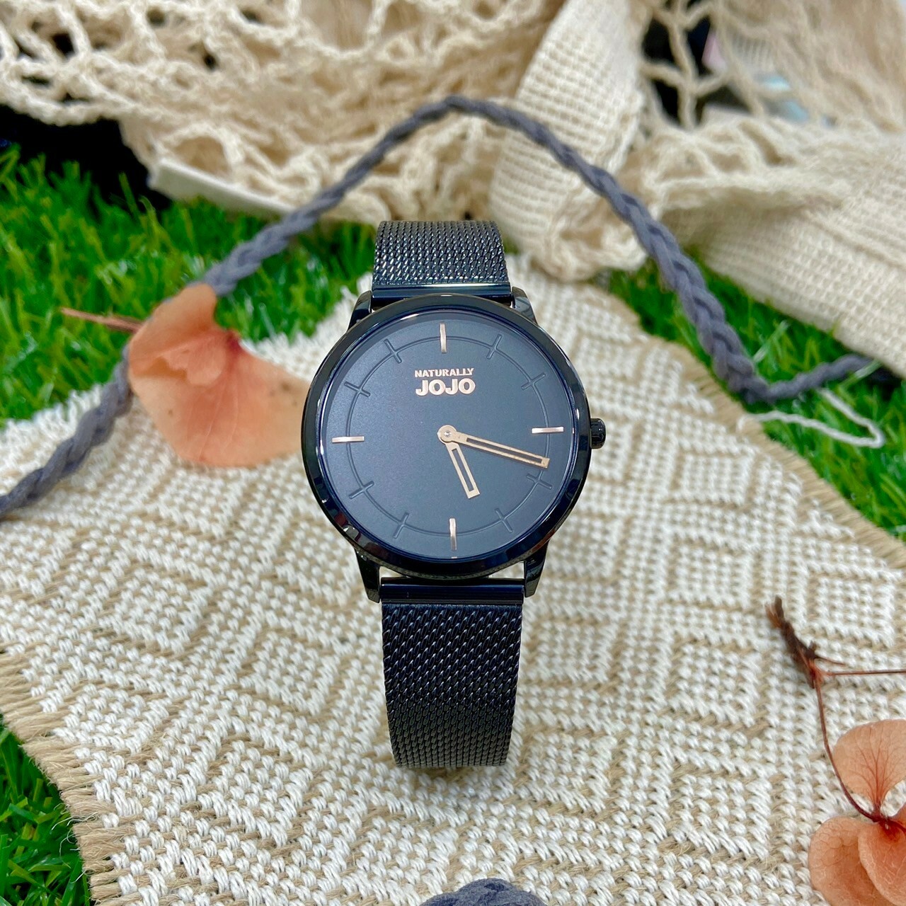 【NATURALLY JOJO】輕巧簡約風黑色米蘭腕錶 JO96945-88F 29mm 現代鐘錶