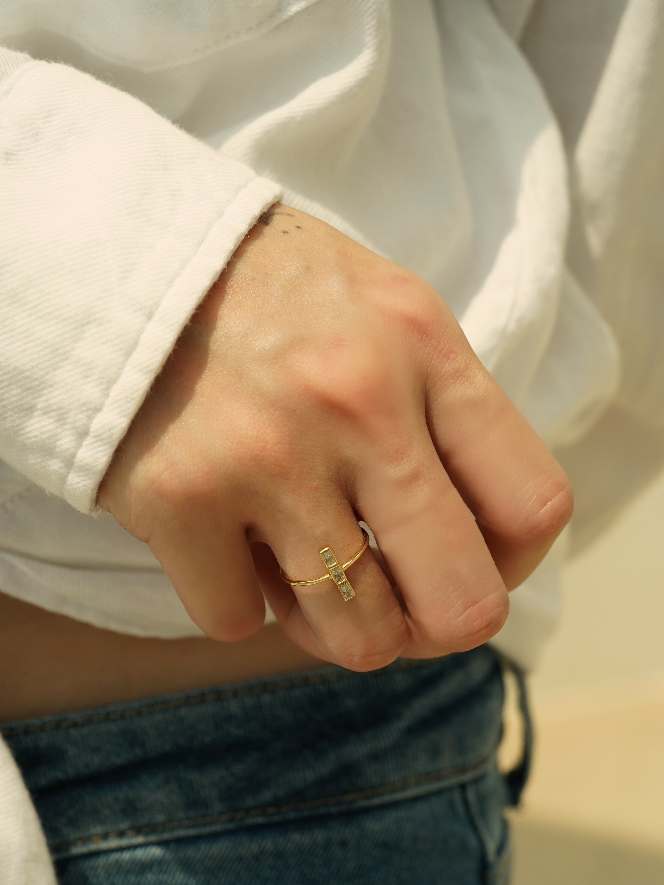 Straight Bazel Baguette Zircon Ring