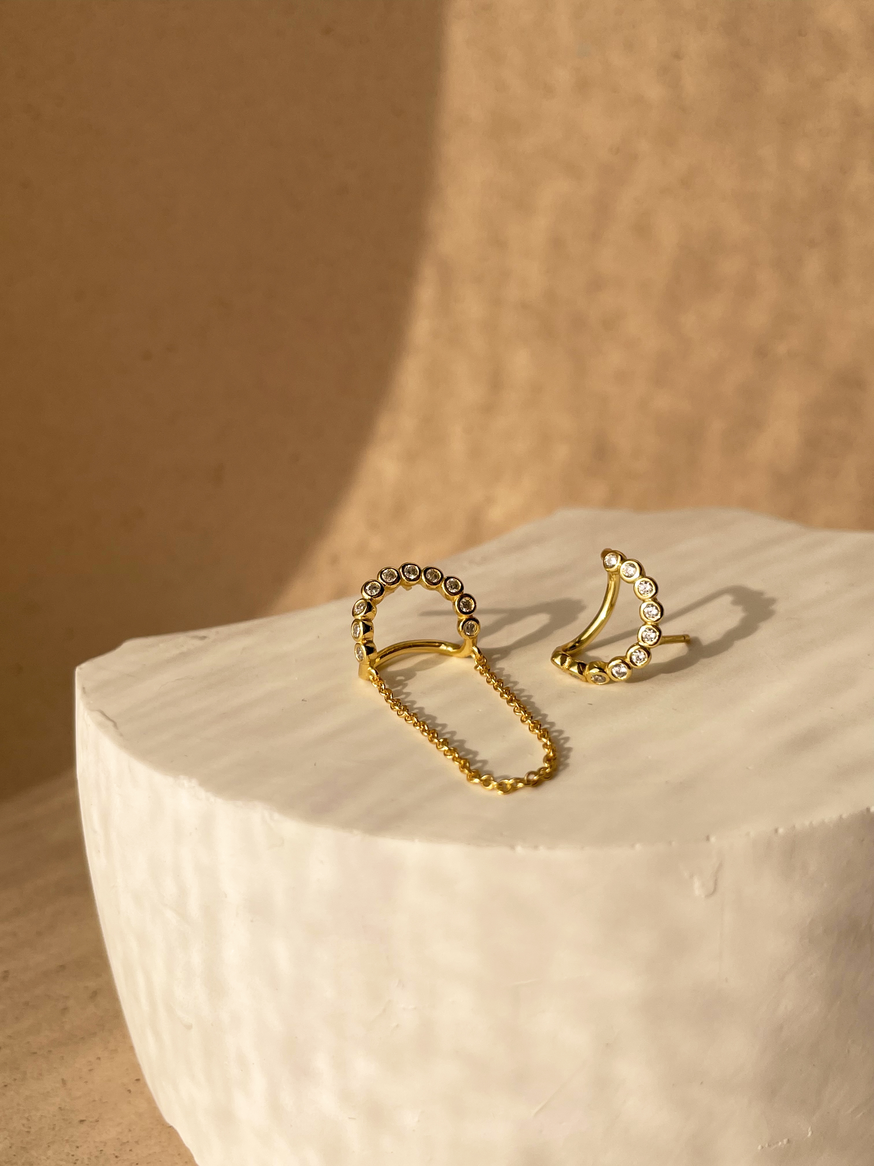 Half Donut Zircon Asymmetric Earrings