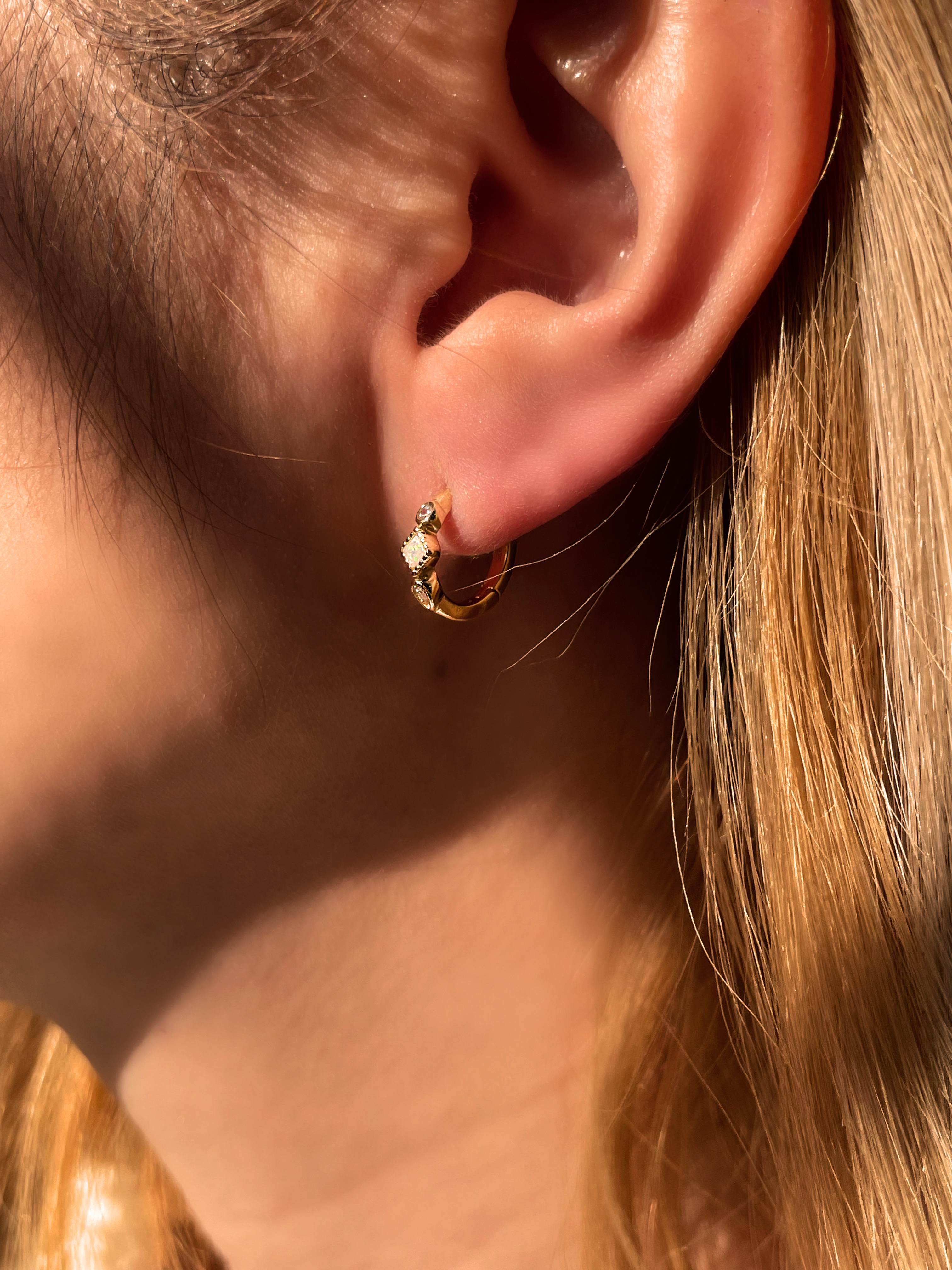 Muse Opal Huggie (pc)