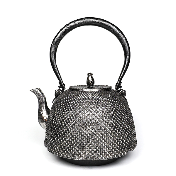 【薰山工房】南部型 霰 砂鐵壺 2L-袋座付