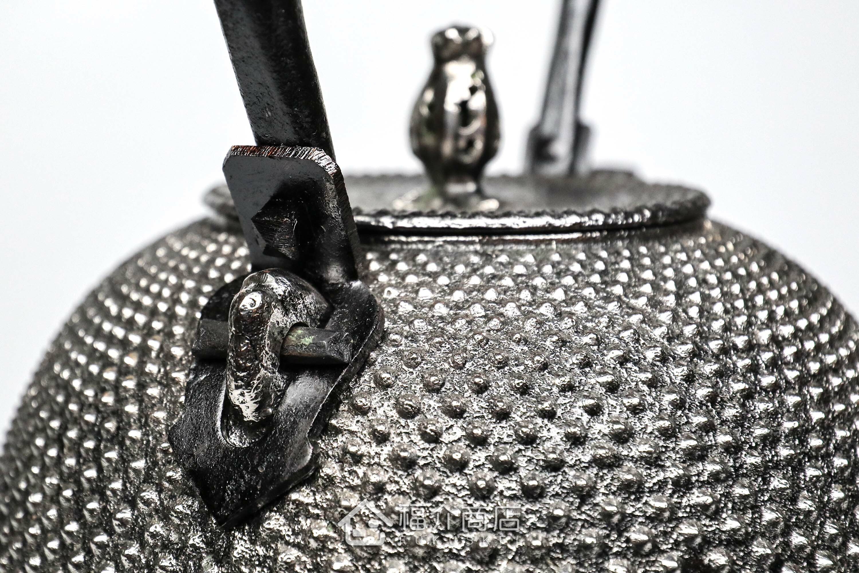 煮水泡茶用的砂鐵茶壺