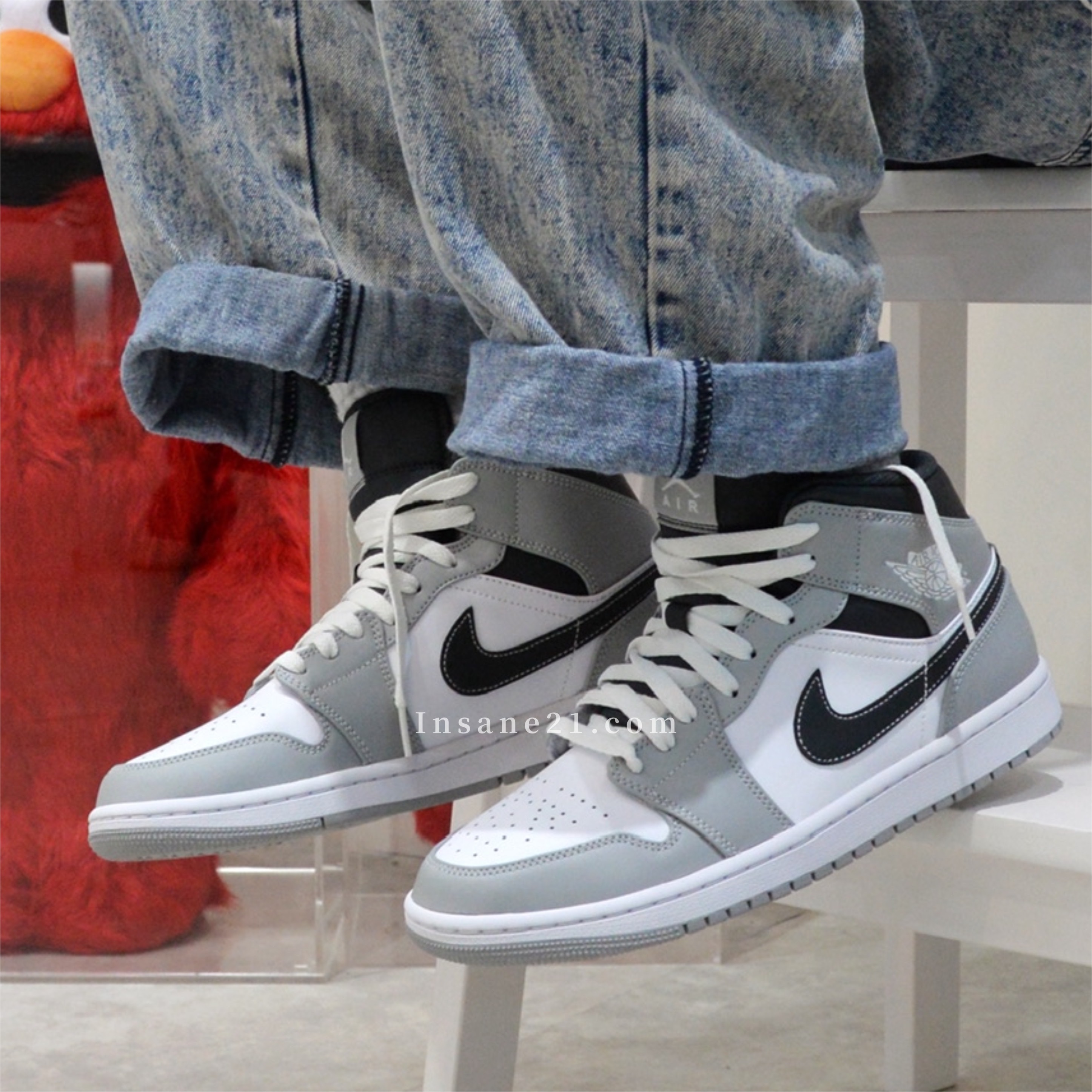 NIKE AIR JORDAN 1 MID"LIGHT SMOKE GREY" 白灰黑勾 554724-078 // 554725-078