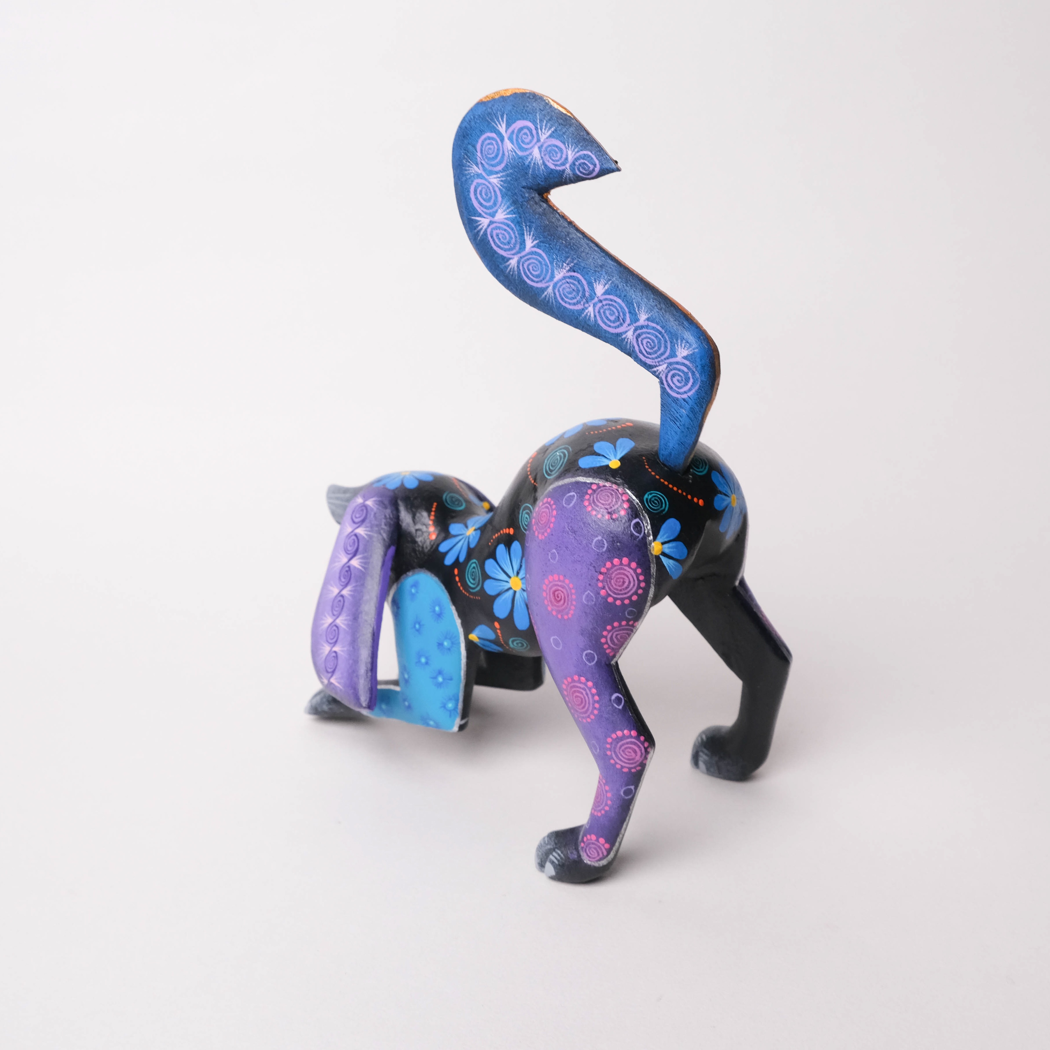 神獸手工木雕｜Perro zanson｜墨西哥