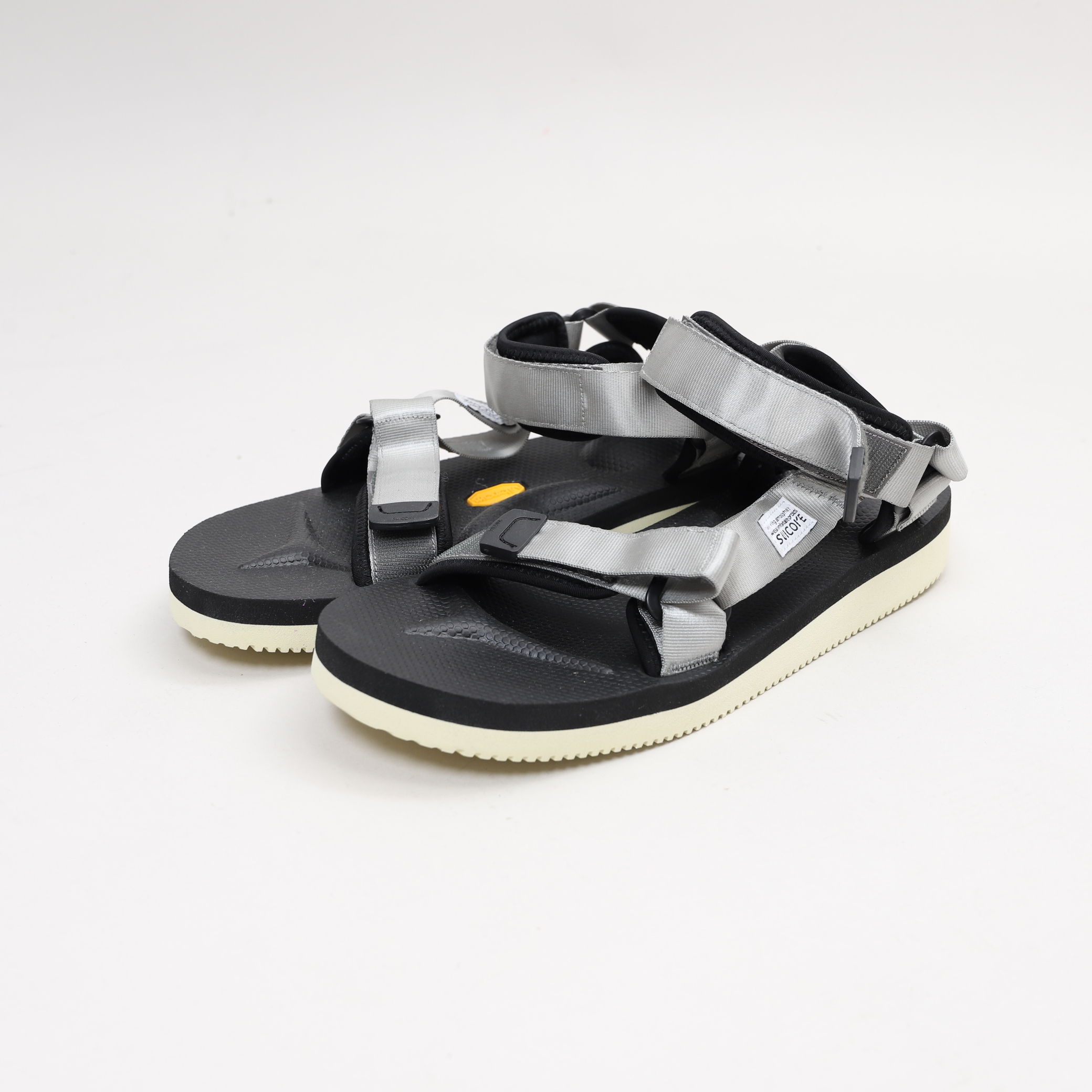 [出清商品售出無退換] [US10/28CM全新展示無盒] SUICOKE DEPA-V2 OG-022V2 銀色 涼鞋 尼龍 耐磨 魔鬼氈 VIBRAM 黃金大底【SK022V2GY10】