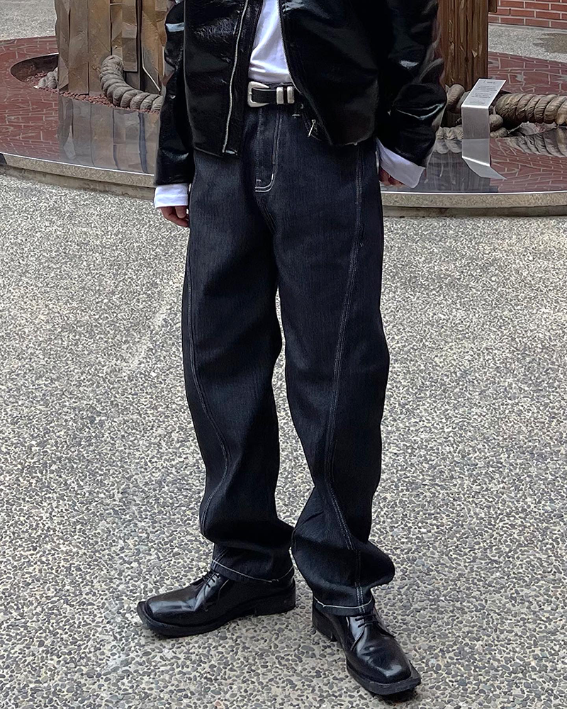 (韓國獨家特價)縫線曲線直筒牛仔褲