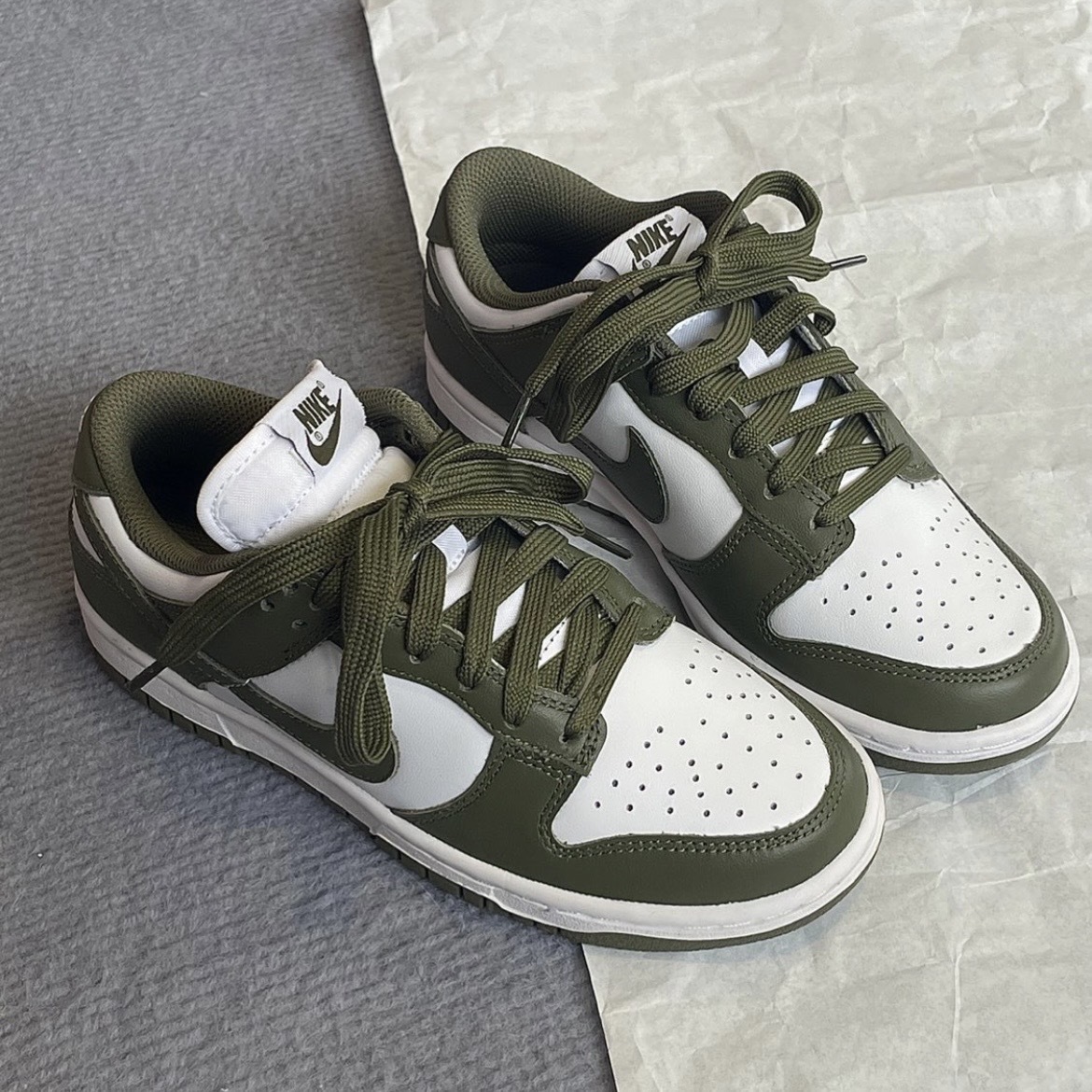 olive nike dunks low