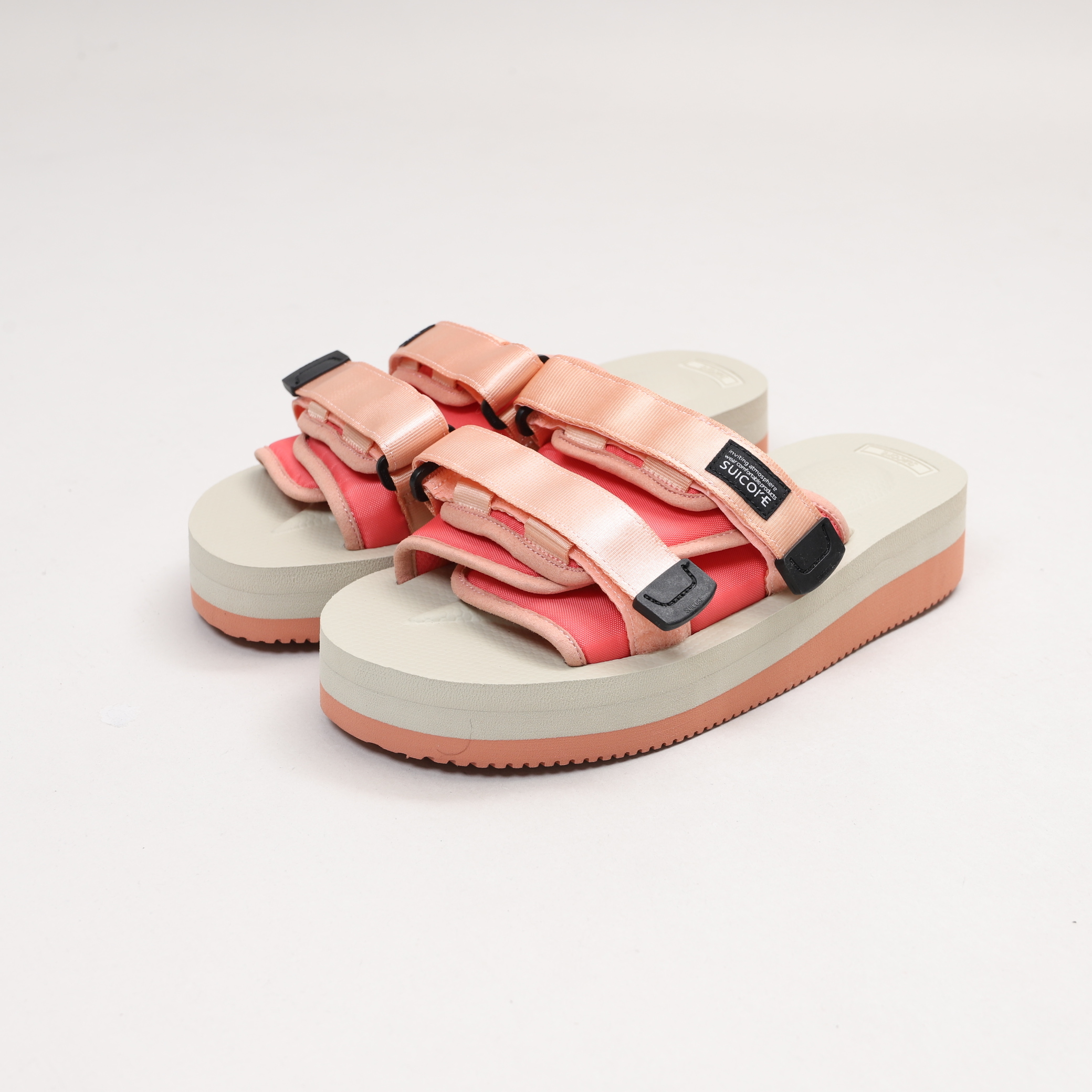 [出清商品售出無退換] [US7/25CM全新展示無盒] SUICOKE MOTO-VPO OG-056VPO 鮭魚粉 沙色 厚底 魔鬼氈 拖鞋 VIBRAM 黃金大底【SK056VPOPI7】