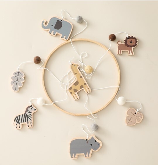 森林動物小葉子床玲