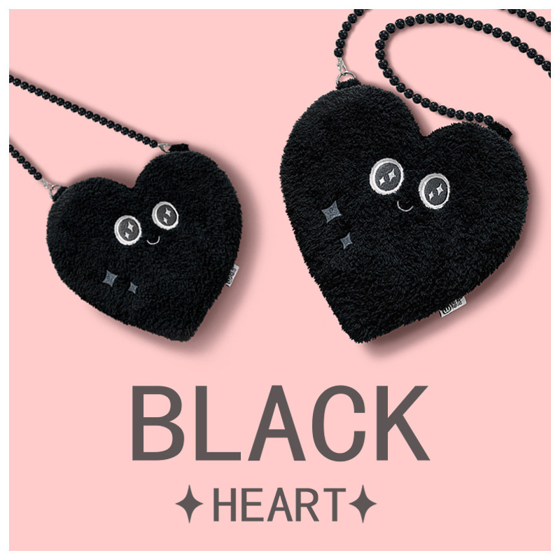 black heart bag