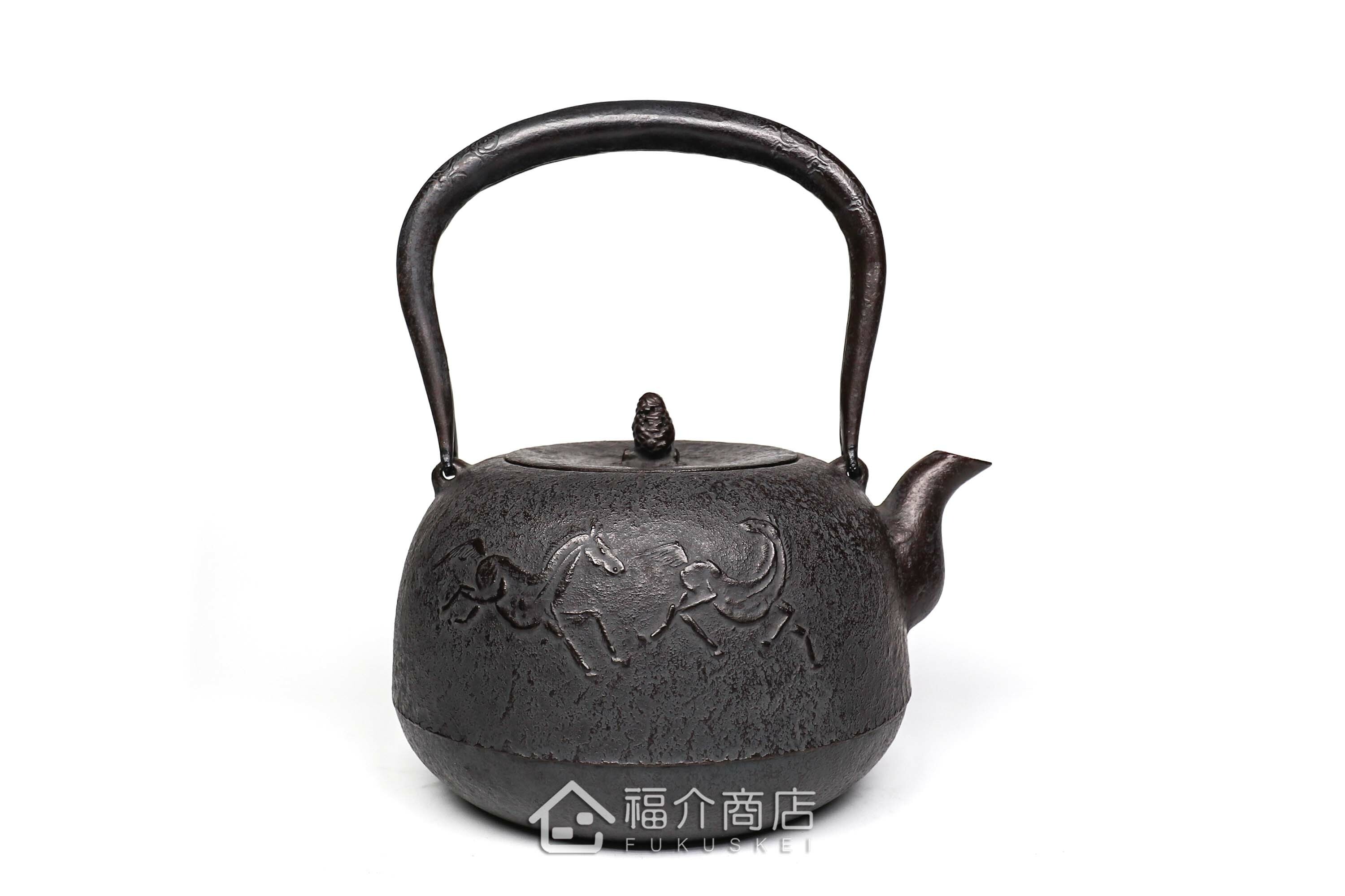 齊峰及川齊所製作的日本鐵壺,壺身設計馬紋