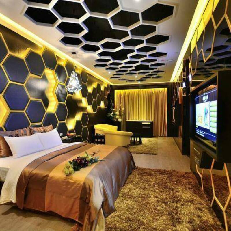 【電子票】台中汽車旅館｜台中海頓汽車旅館雙人床