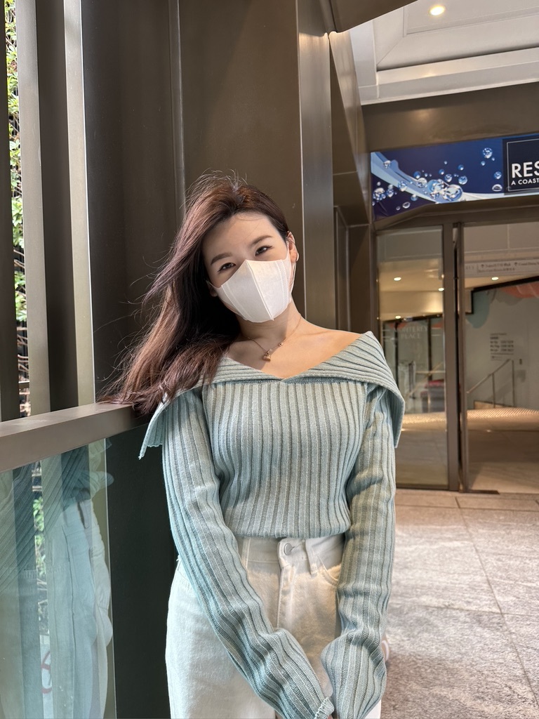 小性感露肩針織上衣  // 四色入