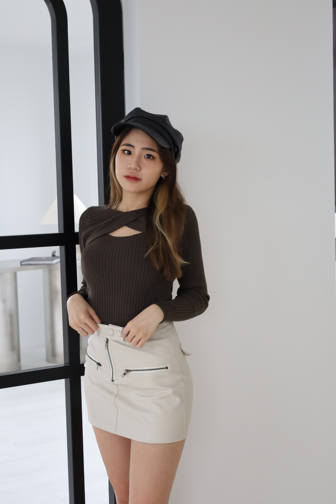 質感霧面包臀皮裙