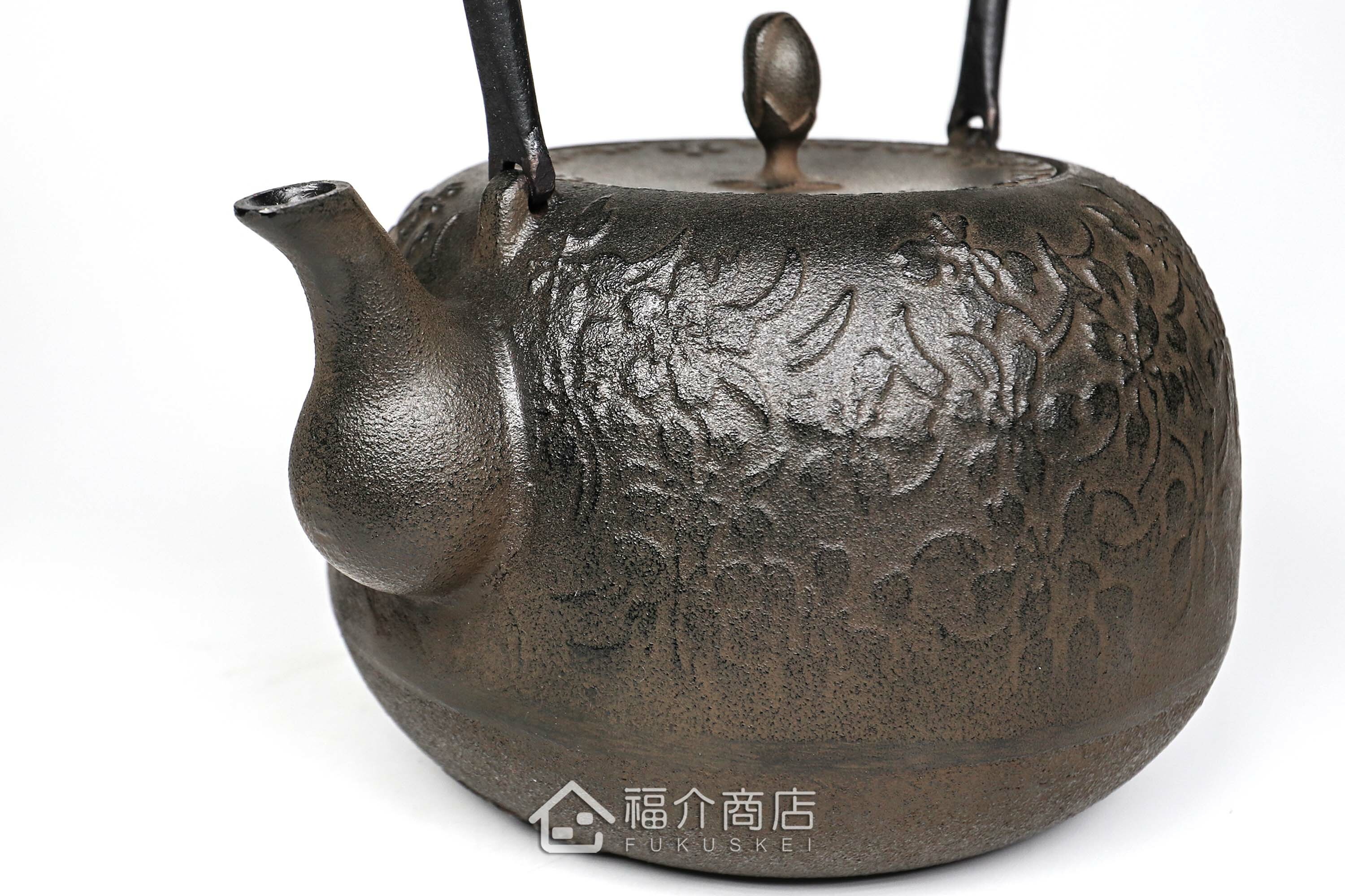 煮水泡茶用的鑄鐵茶壺