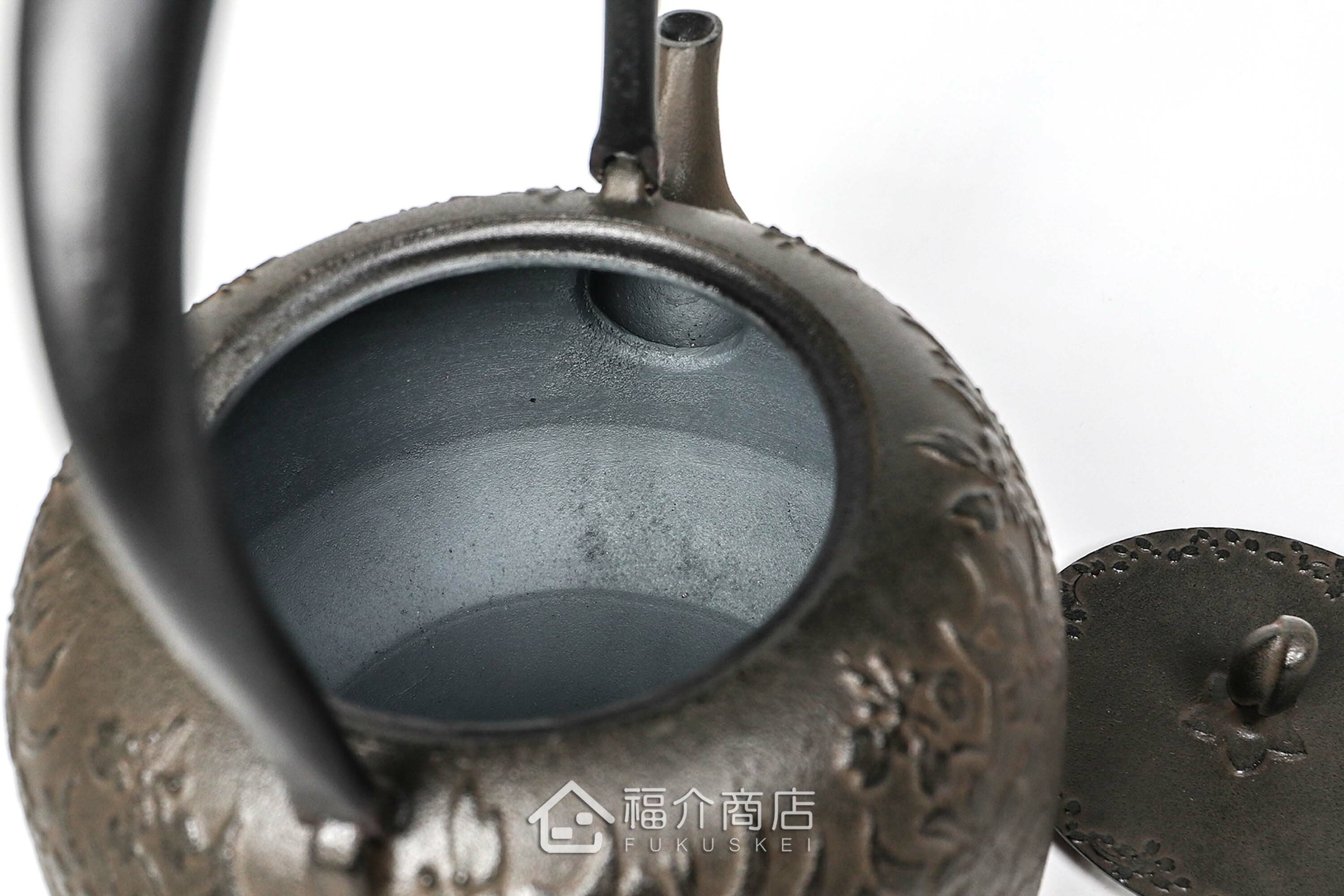 煮水泡茶用的鑄鐵茶壺