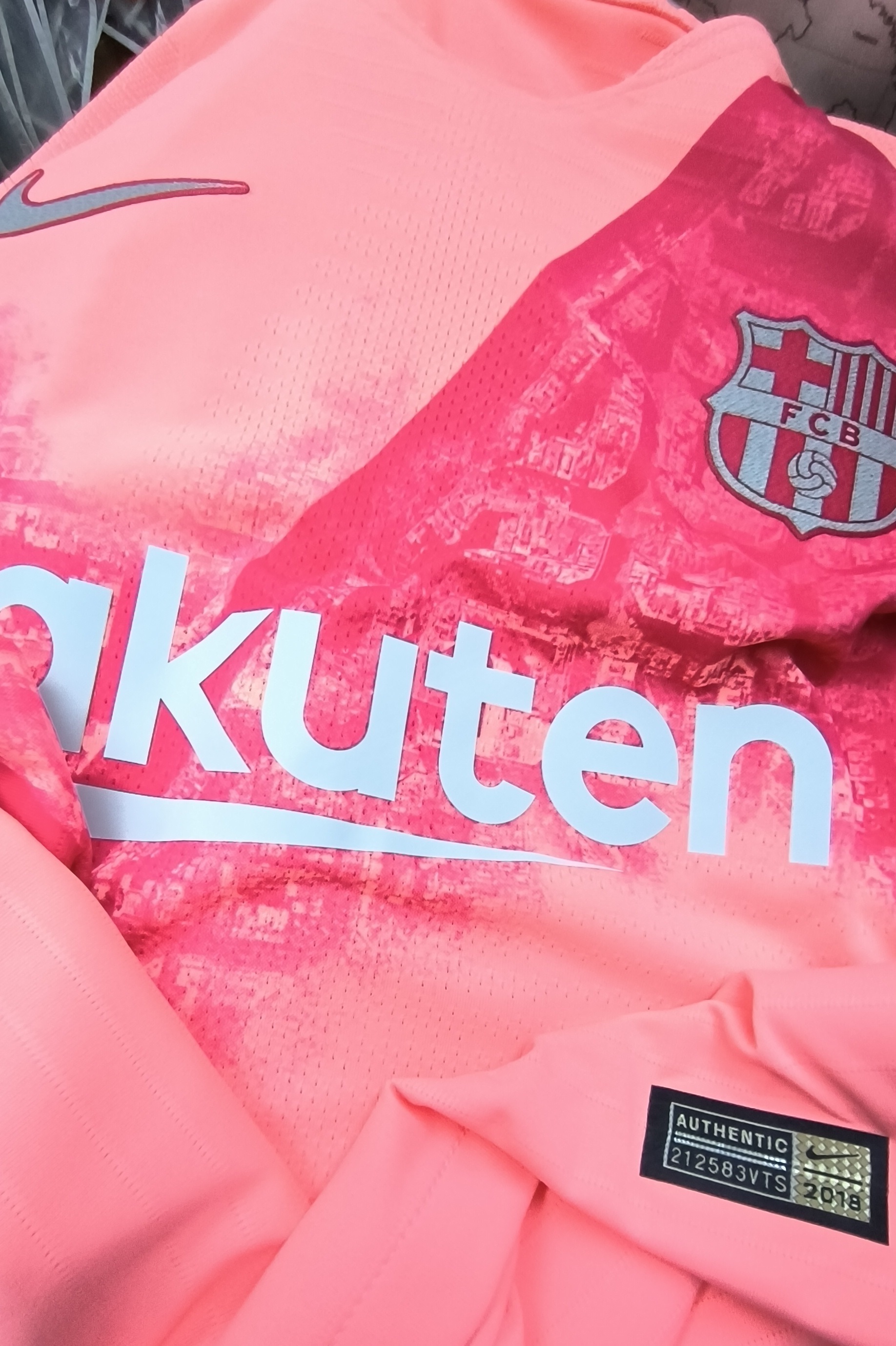 18-19巴塞隆拿二客球員版美斯球衣