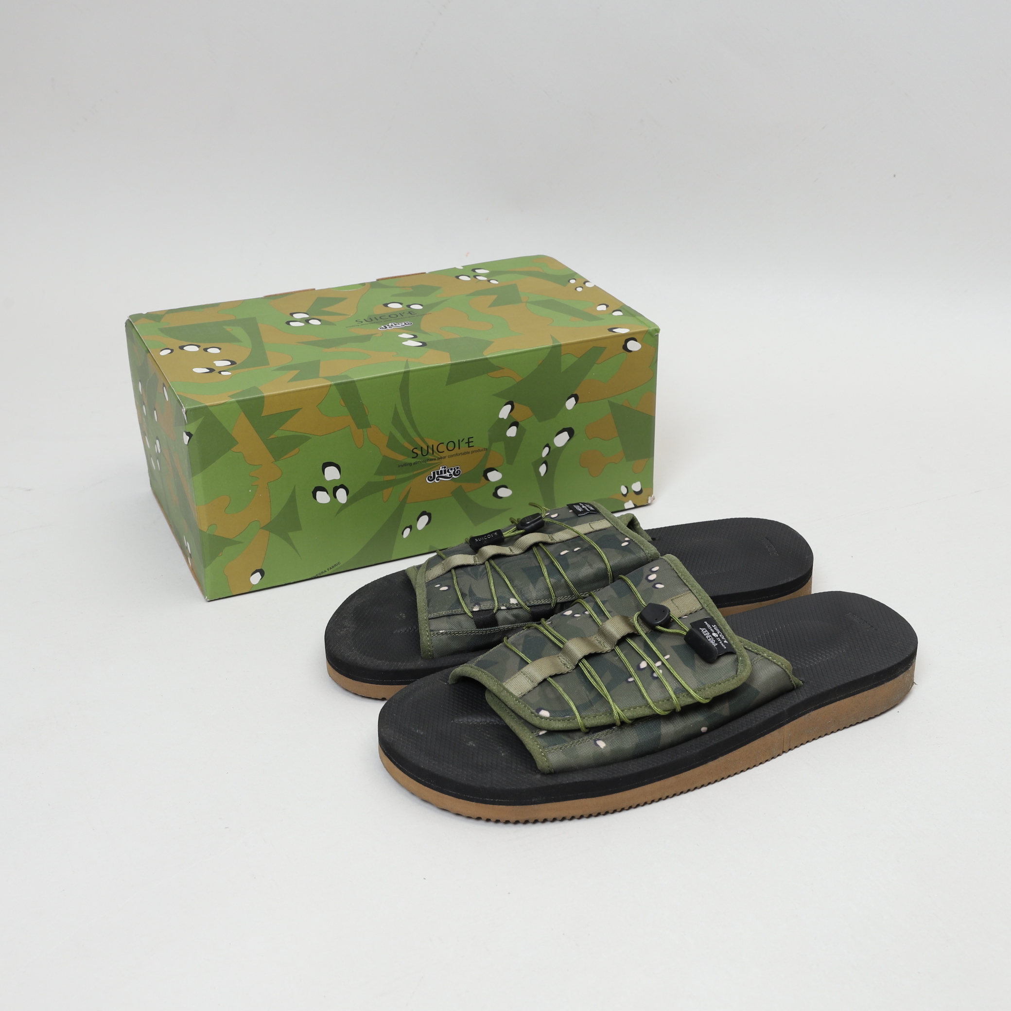 [出清商品售出無退換] 【二手 US12/30CM】JUICE CLOT x SUICOKE OLAS-CLTab OG-154CLTab SANDAL 綠迷彩 聯名款 線繩 魔鬼氈 抗菌鞋床 拖鞋